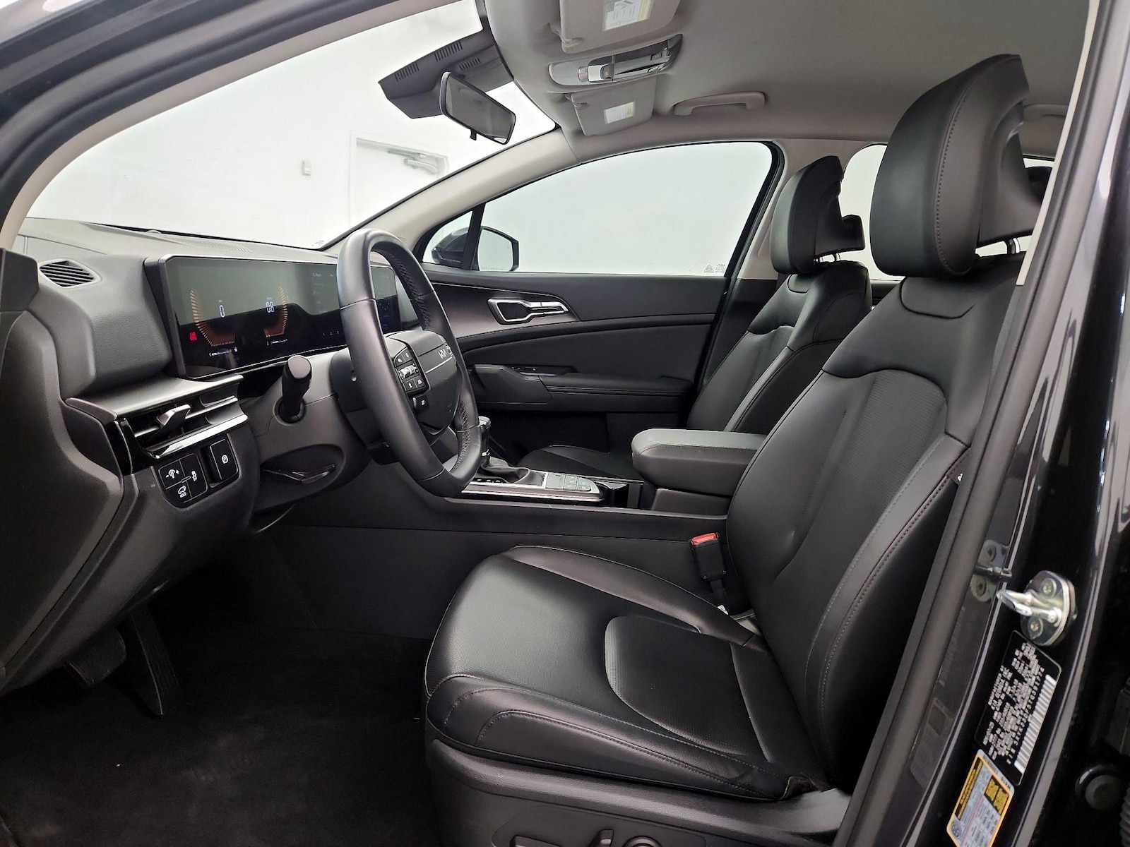 2026 Kia Sportage EX - Photo 12