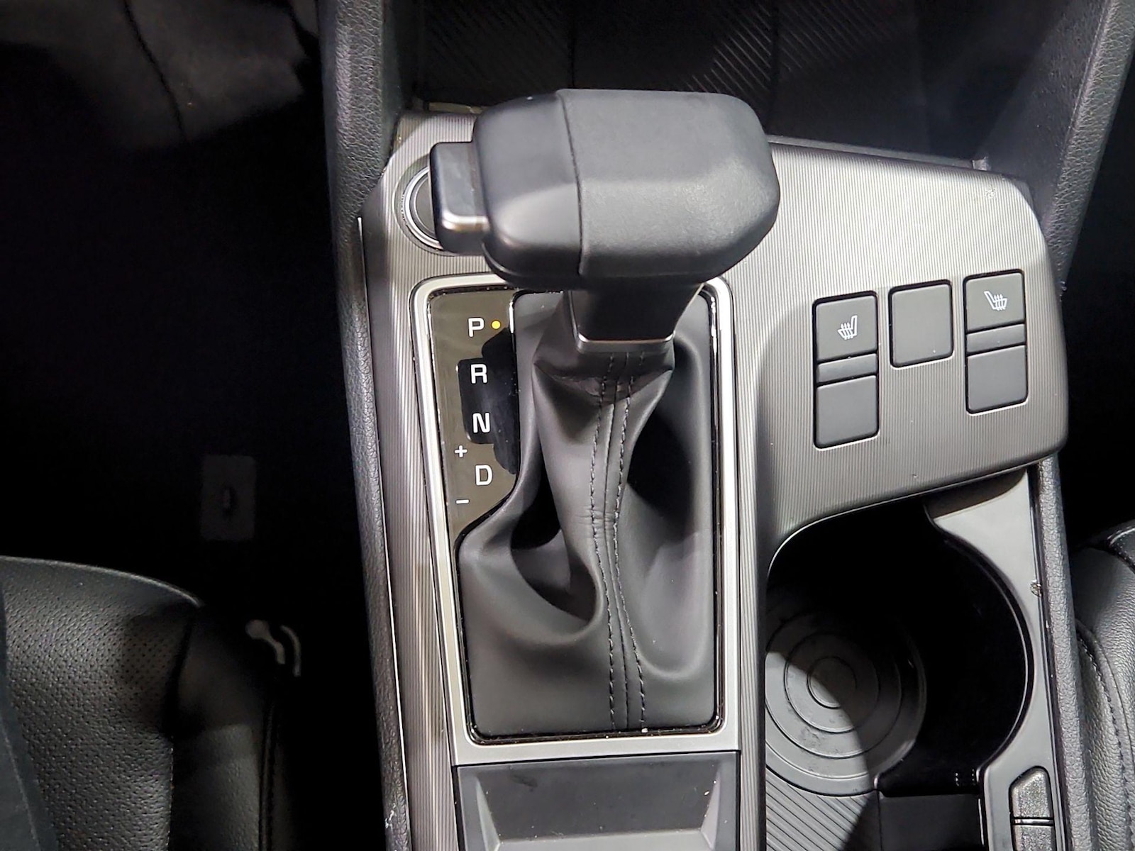 2026 Kia Sportage EX - Photo 18