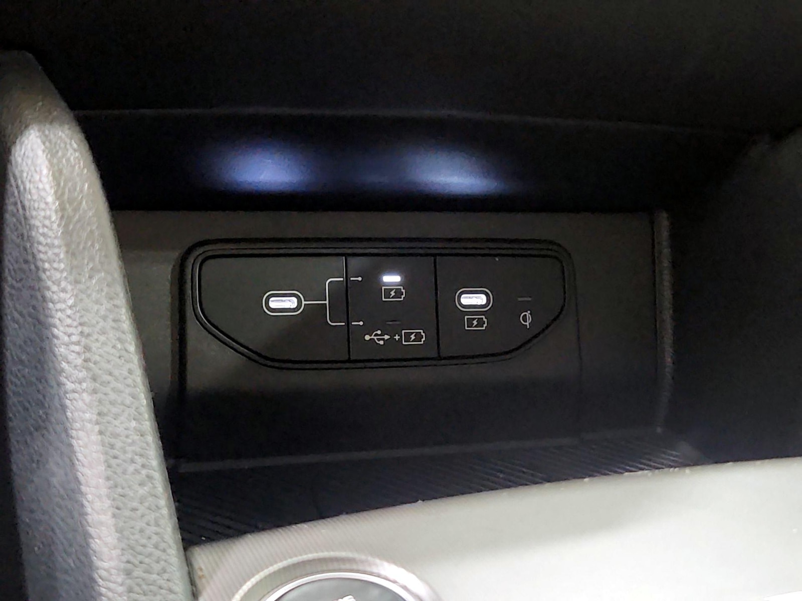 2026 Kia Sportage EX - Photo 19