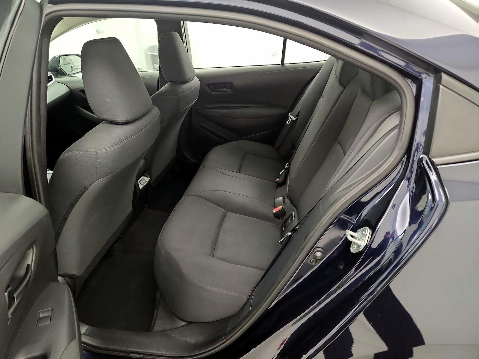 2023 Toyota Corolla LE - Photo 11
