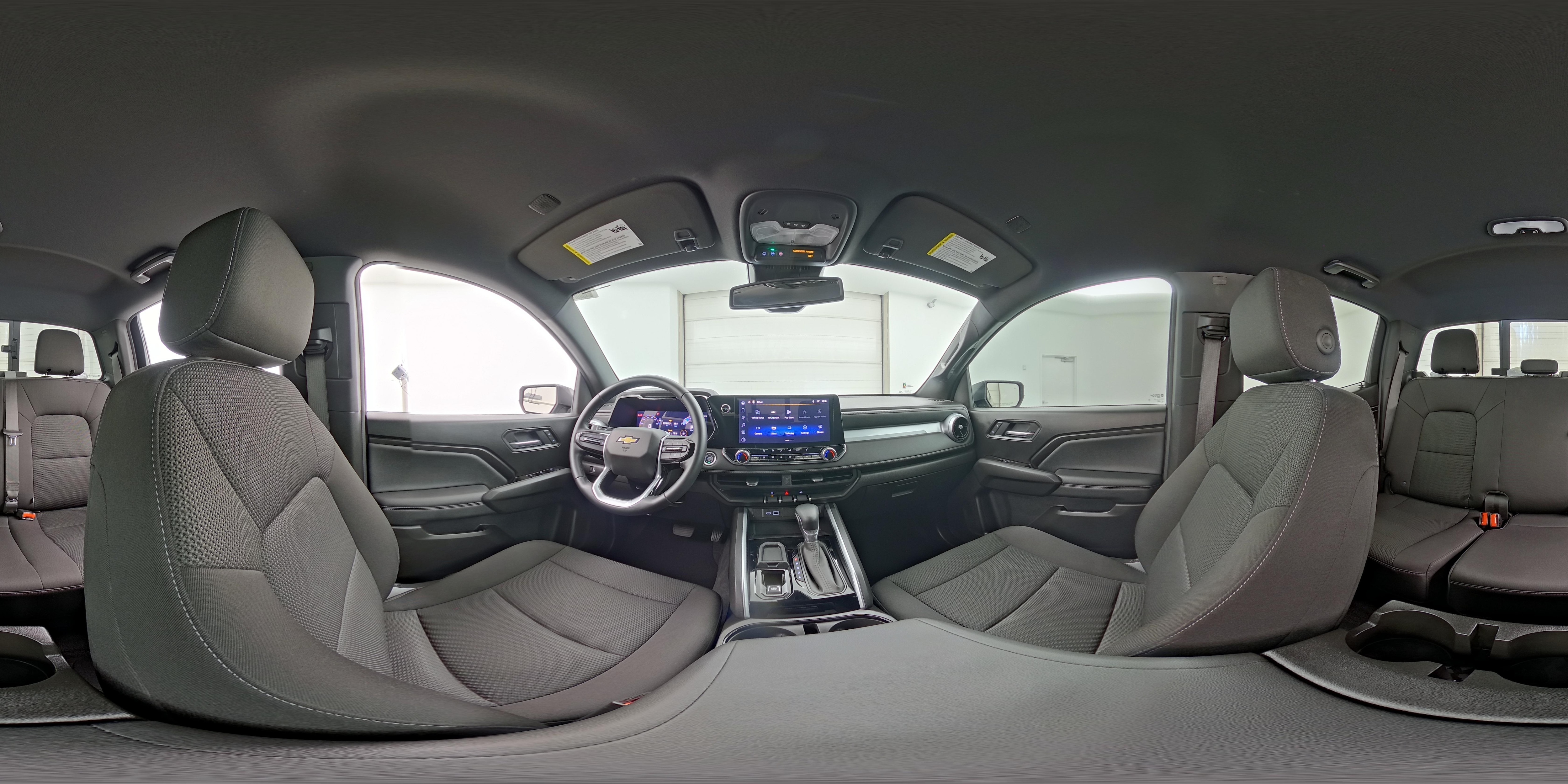 2025 Chevrolet Colorado LT - Photo 24