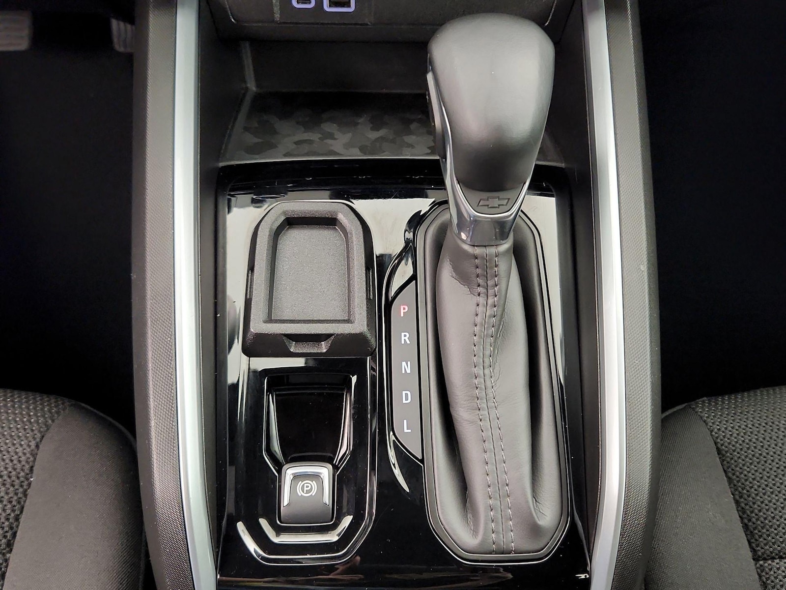 2025 Chevrolet Colorado LT - Photo 18