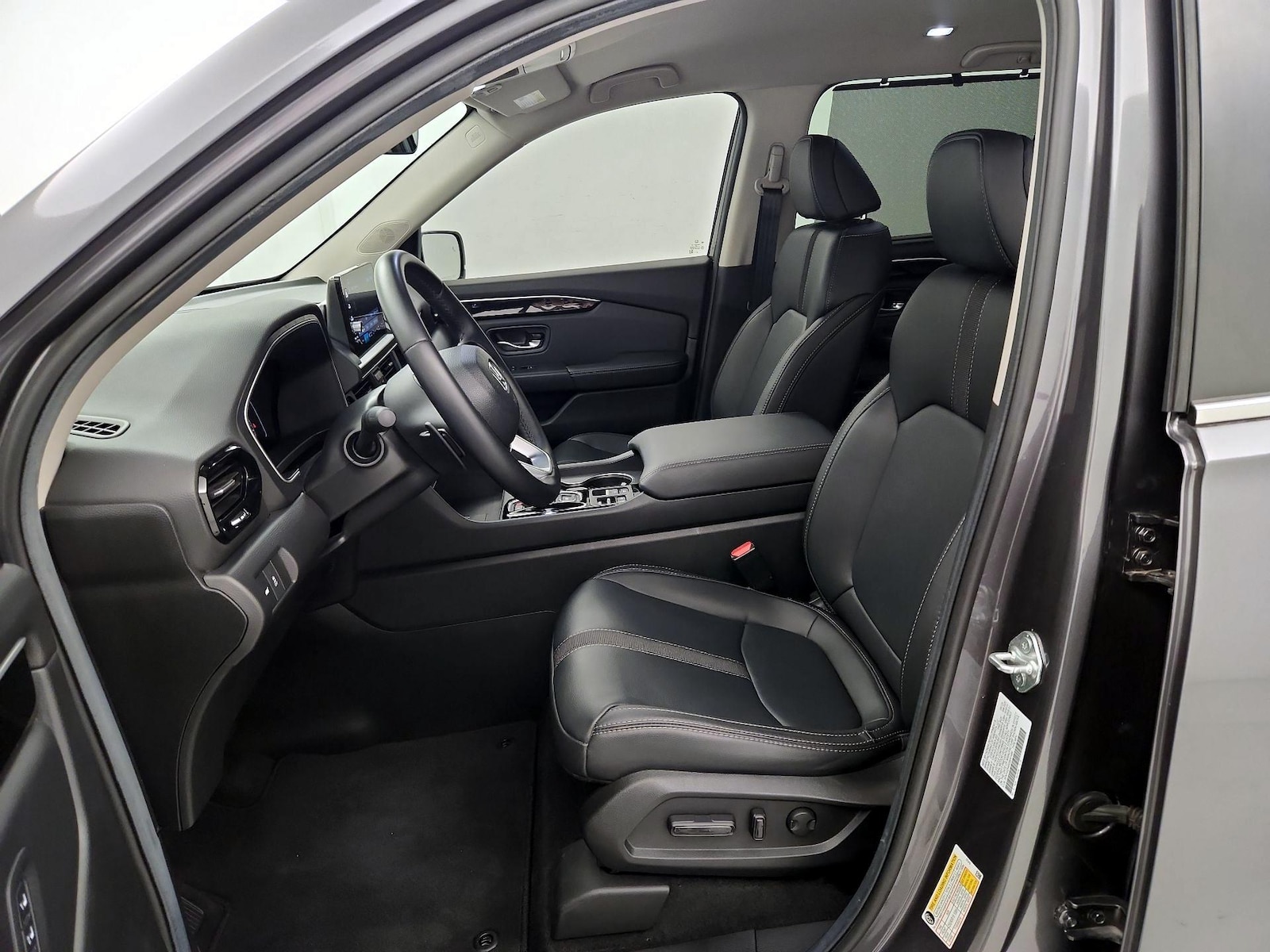 2025 Honda Pilot EX-L - Photo 12