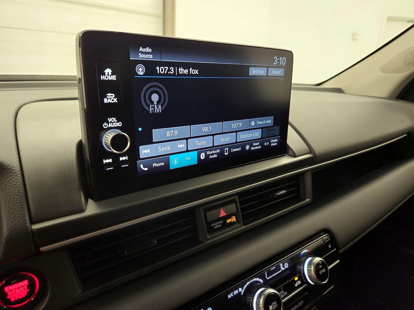 2025 Honda Pilot EX-L - Photo 16