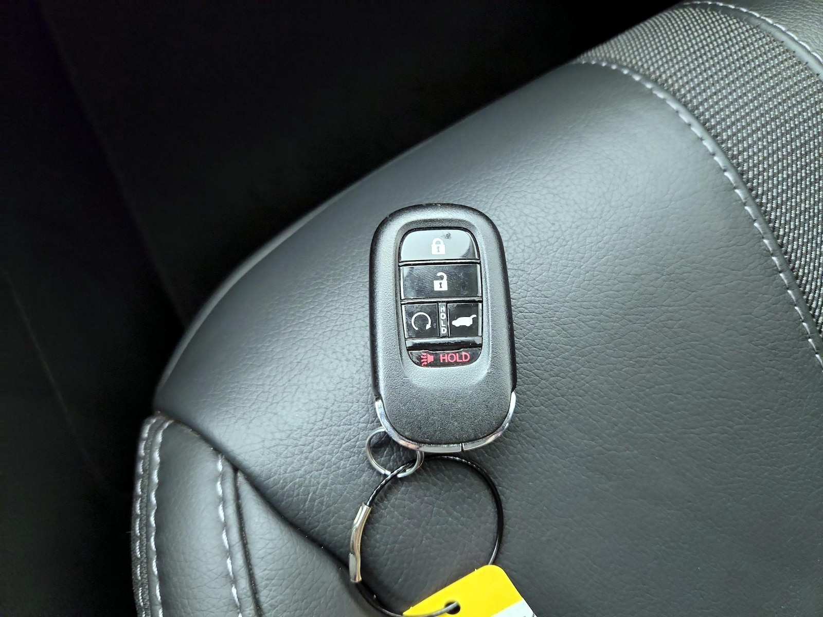 2025 Honda Pilot EX-L - Photo 25