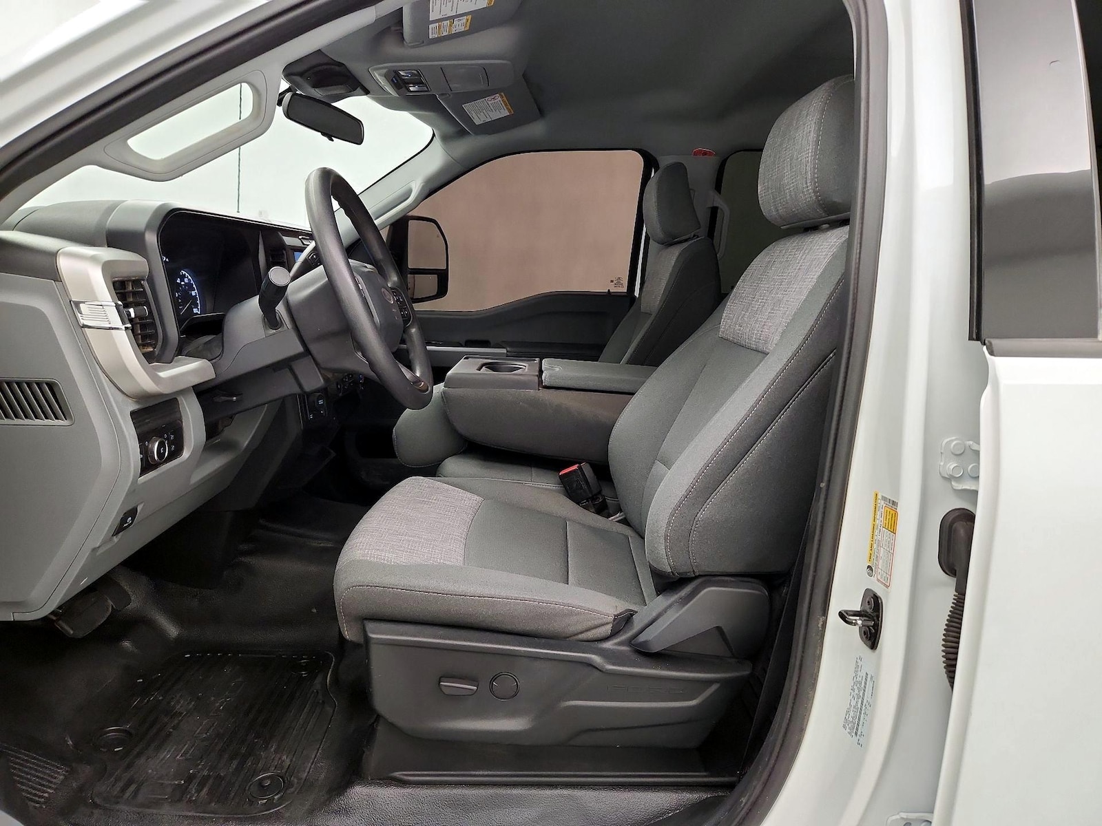 Power Seat(s) & Side Airbags
