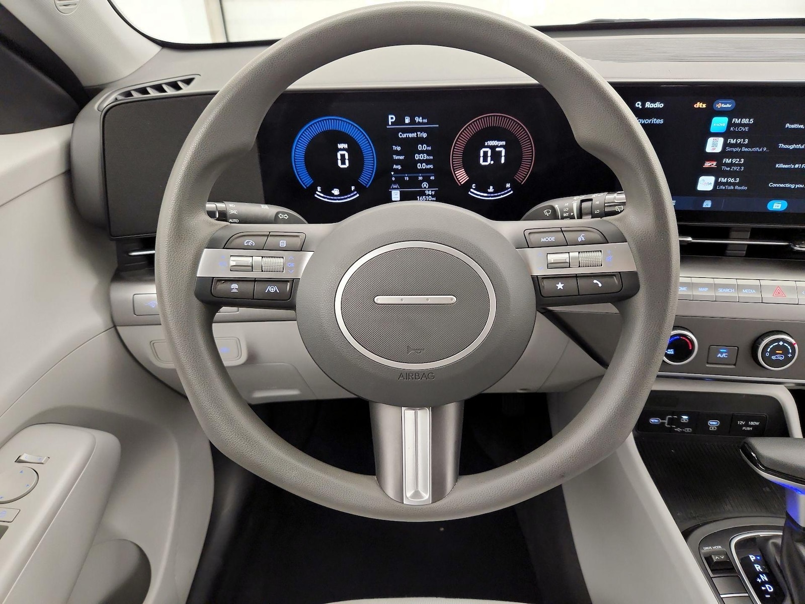 2026 Hyundai Kona SE - Photo 11