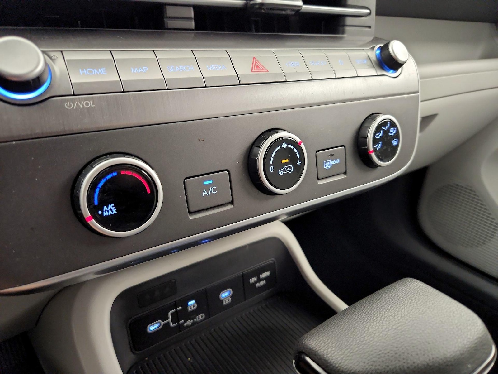 2026 Hyundai Kona SE - Photo 17