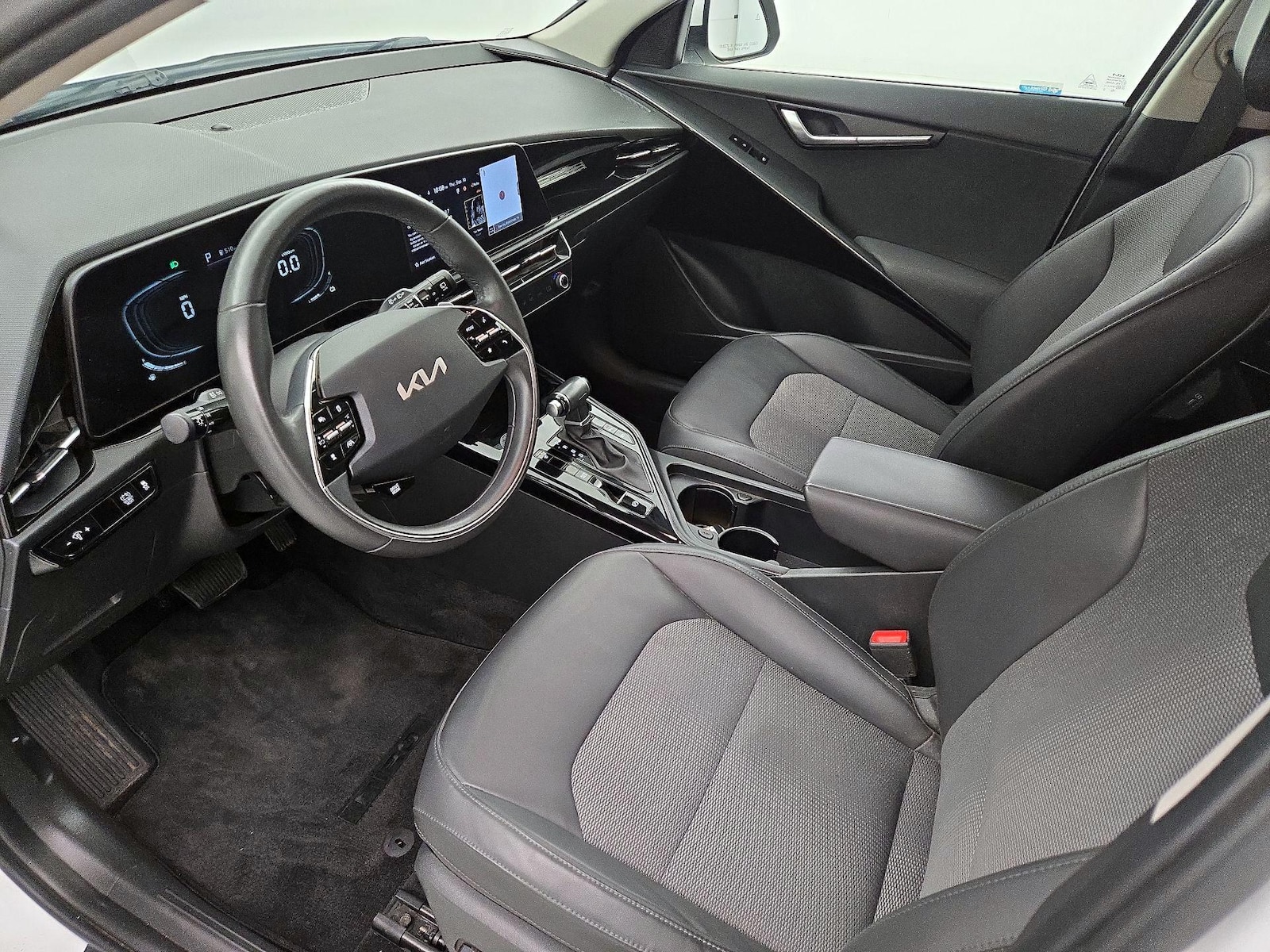 2023 Kia Niro EX, photo 12