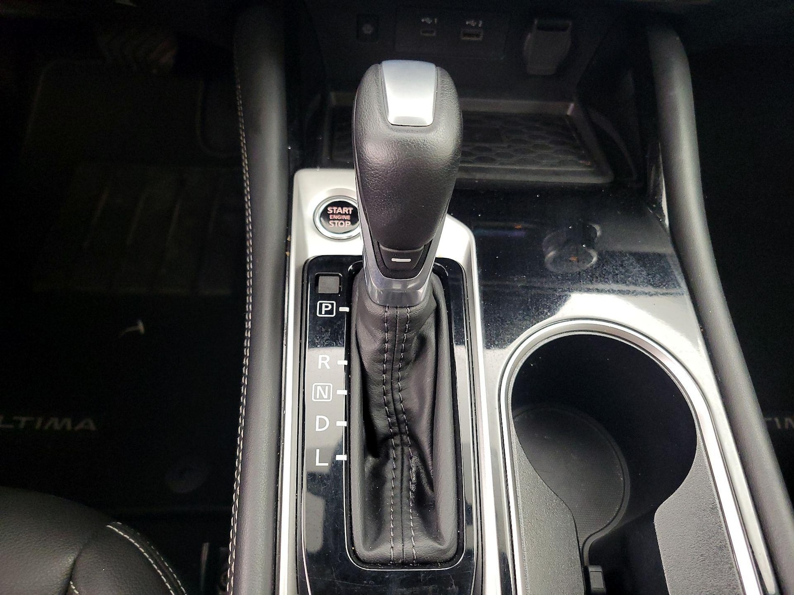 2025 Nissan Altima SL - Photo 19