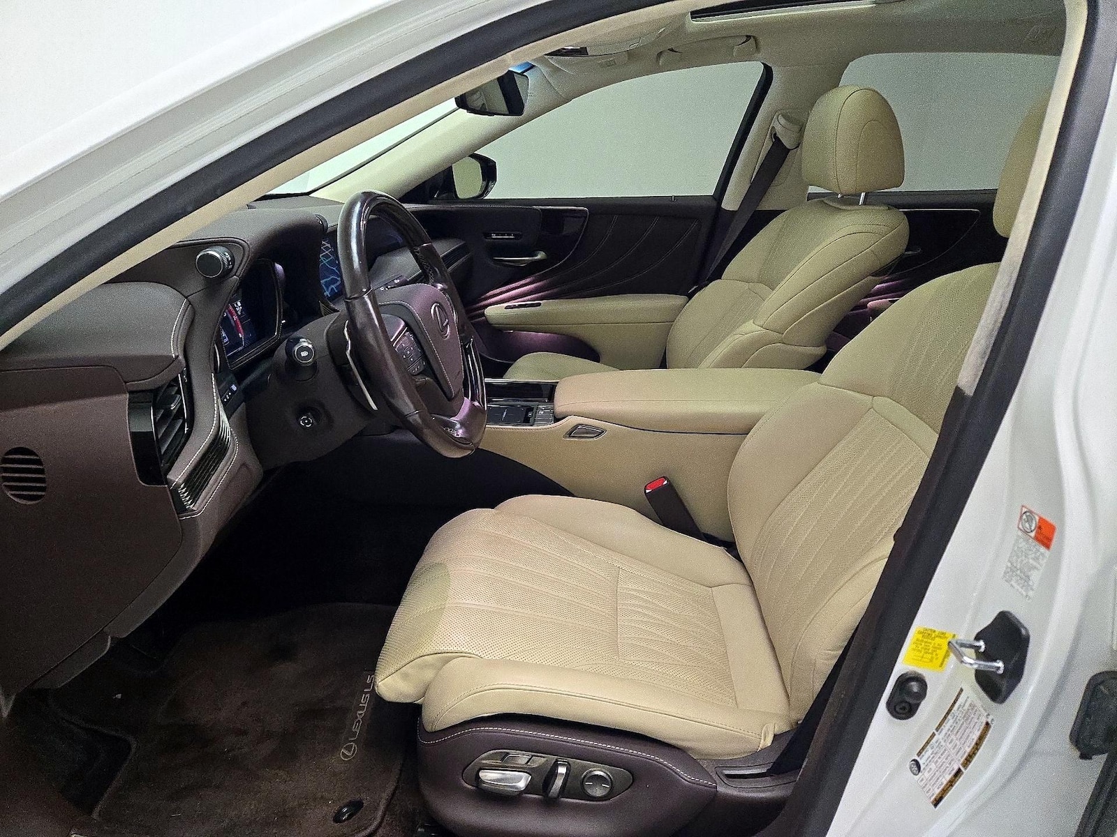2019 Lexus LS Base - Photo 12