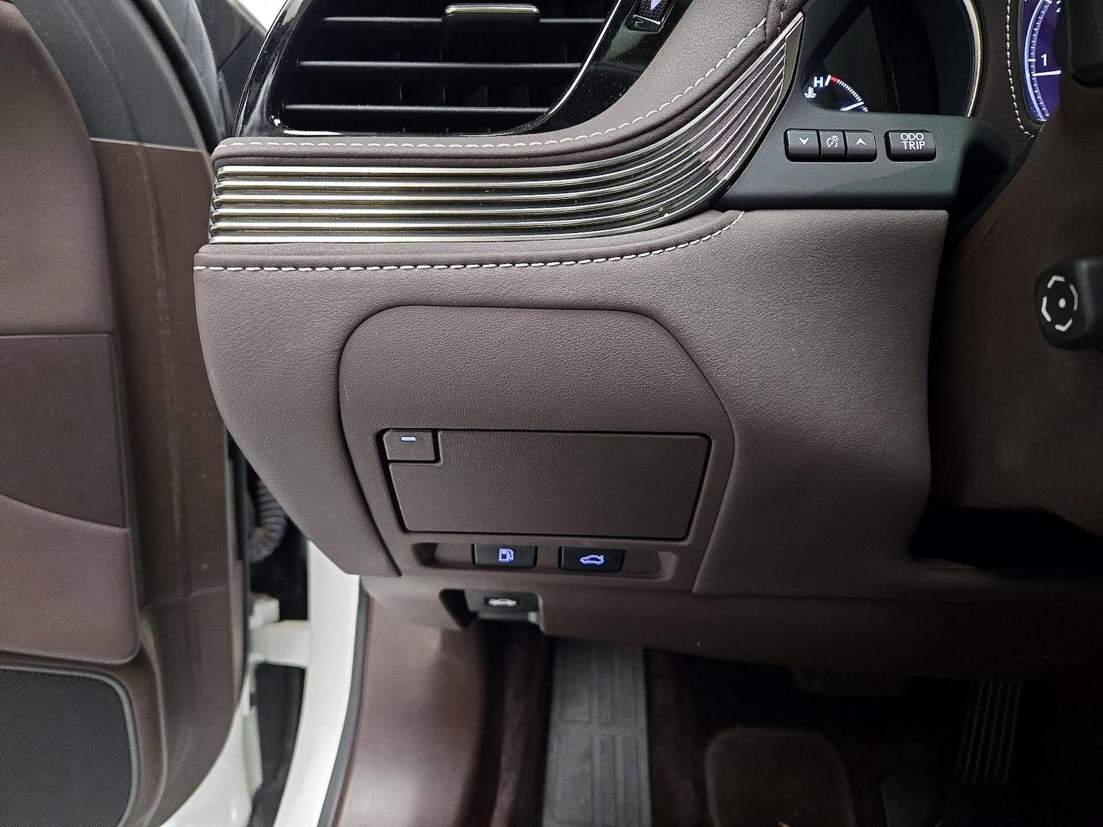 2019 Lexus LS Base - Photo 14