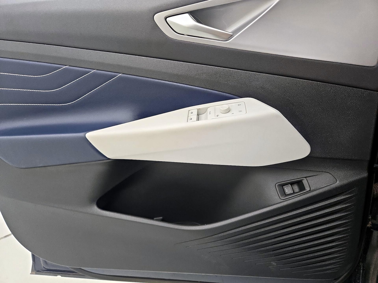 2023 Volkswagen ID.4 PRO S - Photo 13