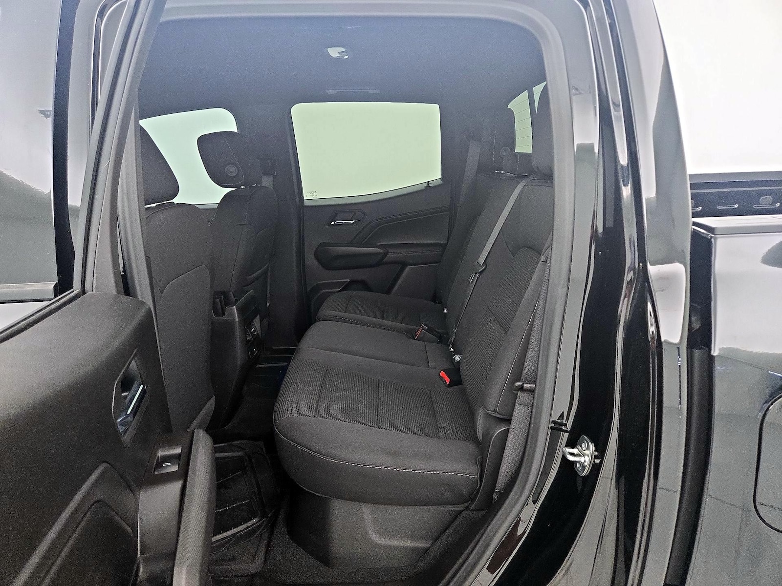 2026 Chevrolet Colorado LT - Photo 19