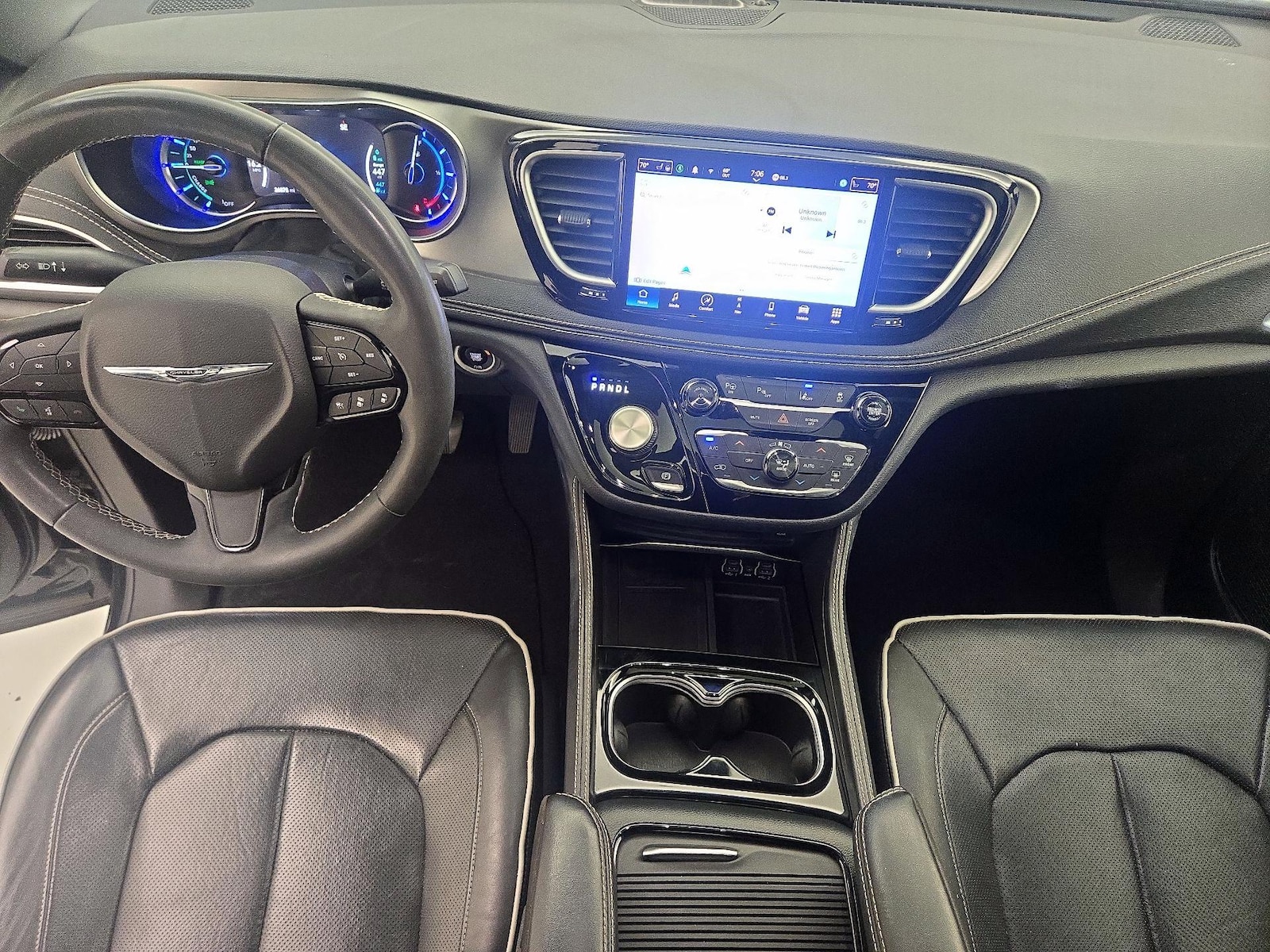 Apple CarPlay® & Android Auto™