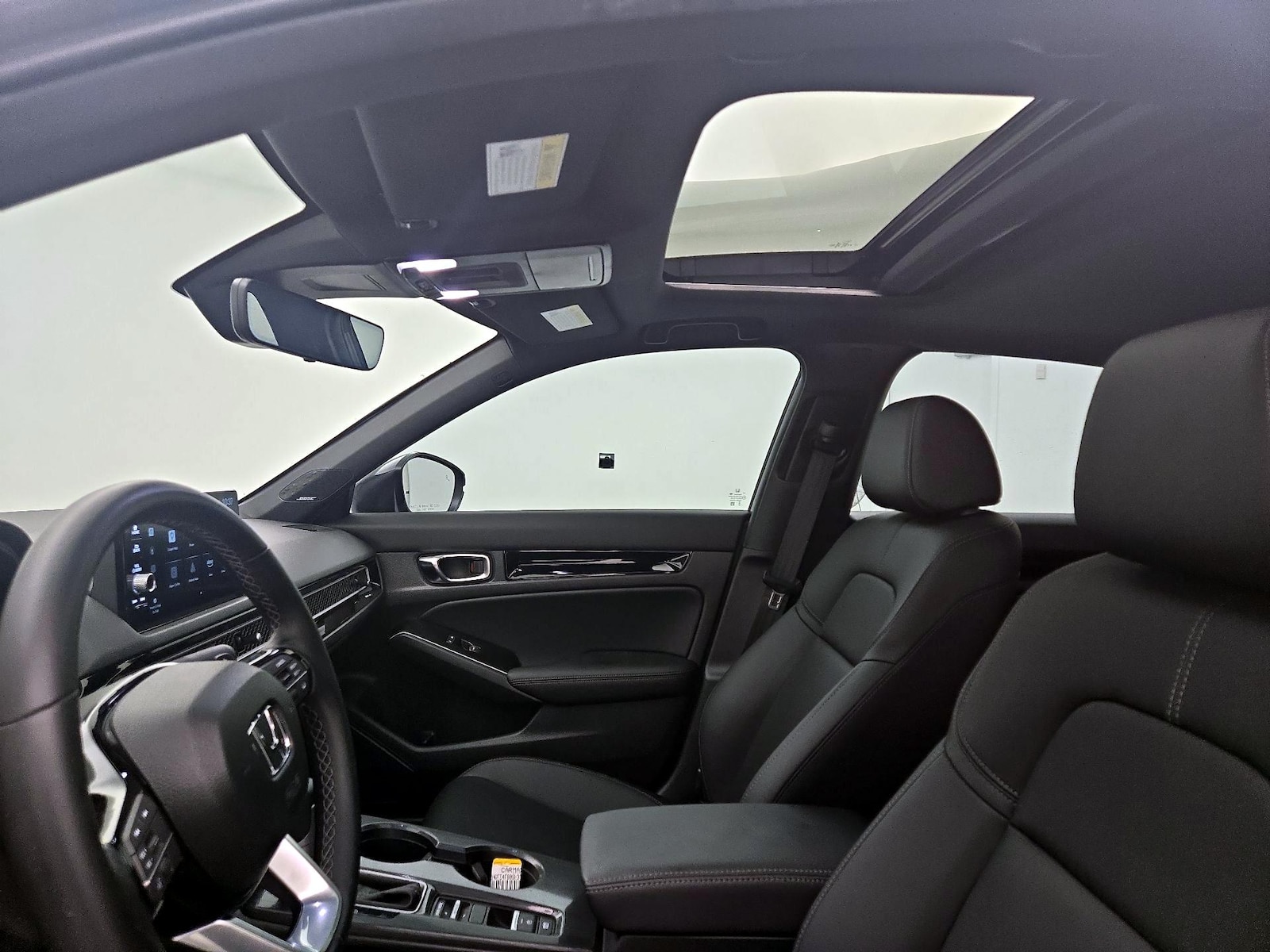 Sunroof(s) & Overhead Airbags