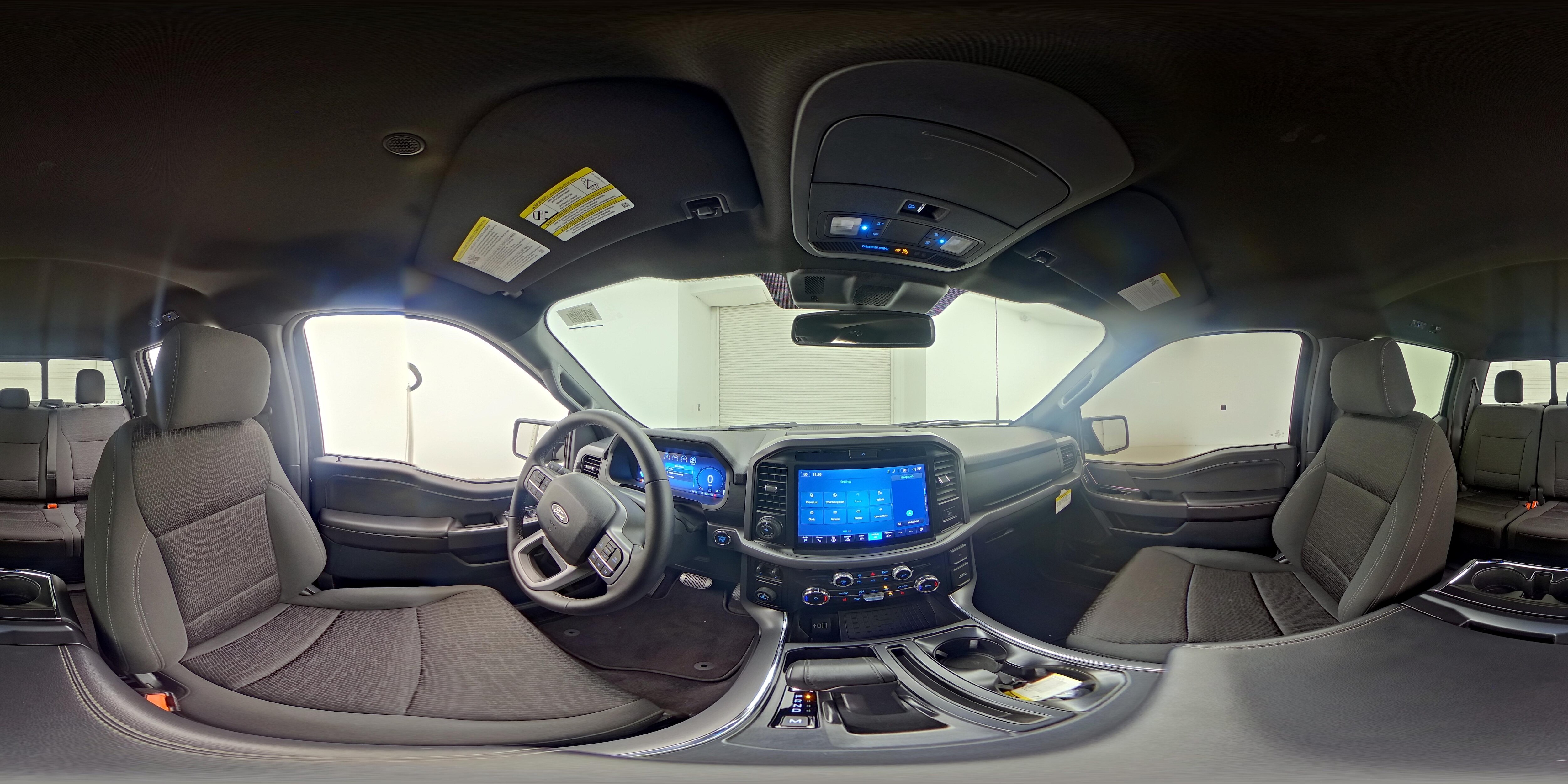 2025 Ford F-150 XLT - Photo 24