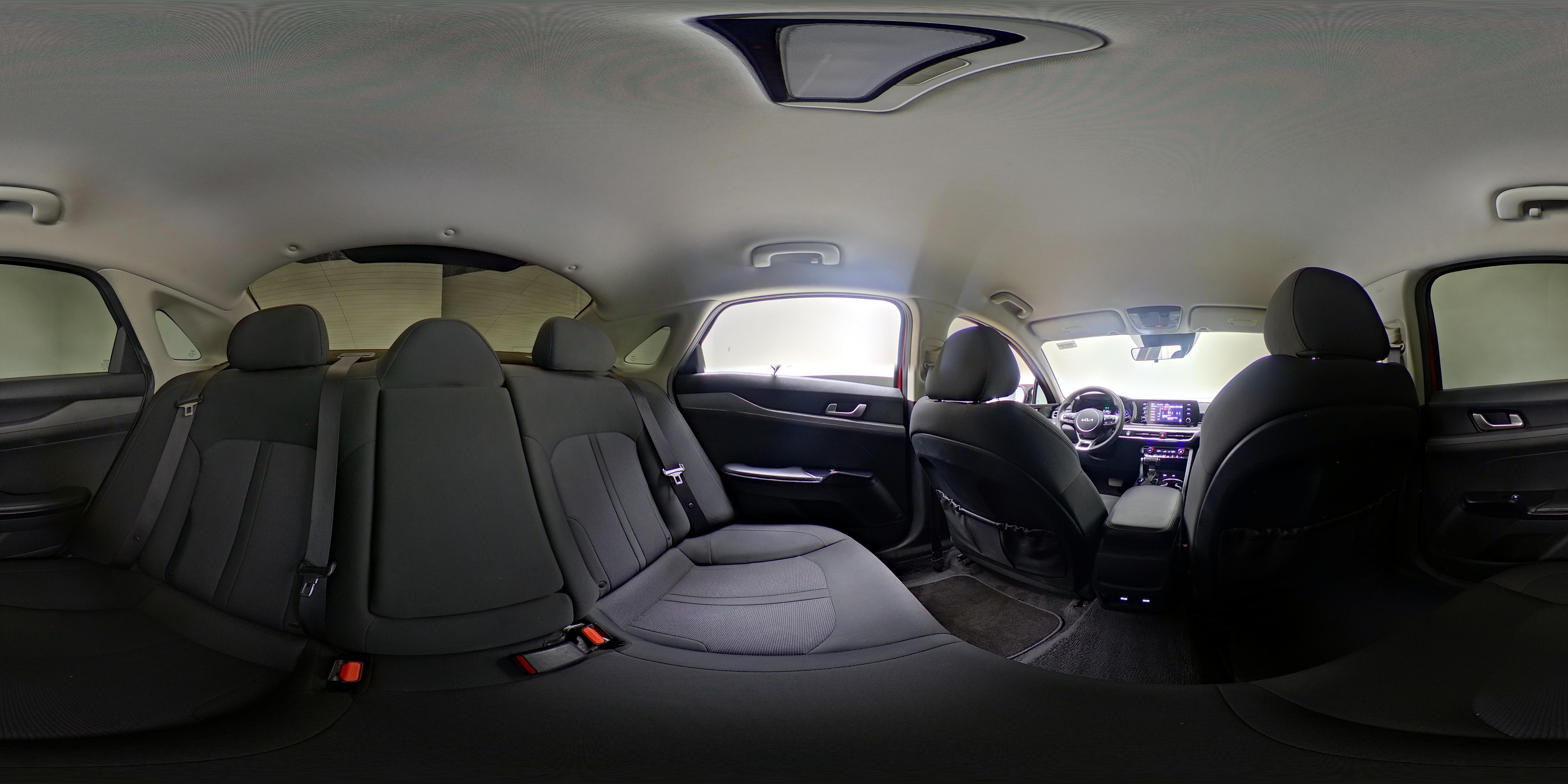 2022 Kia K5 LXS - Photo 25