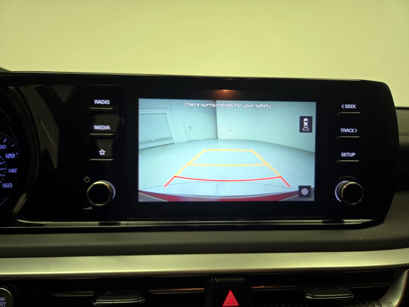 2022 Kia K5 LXS - Photo 15