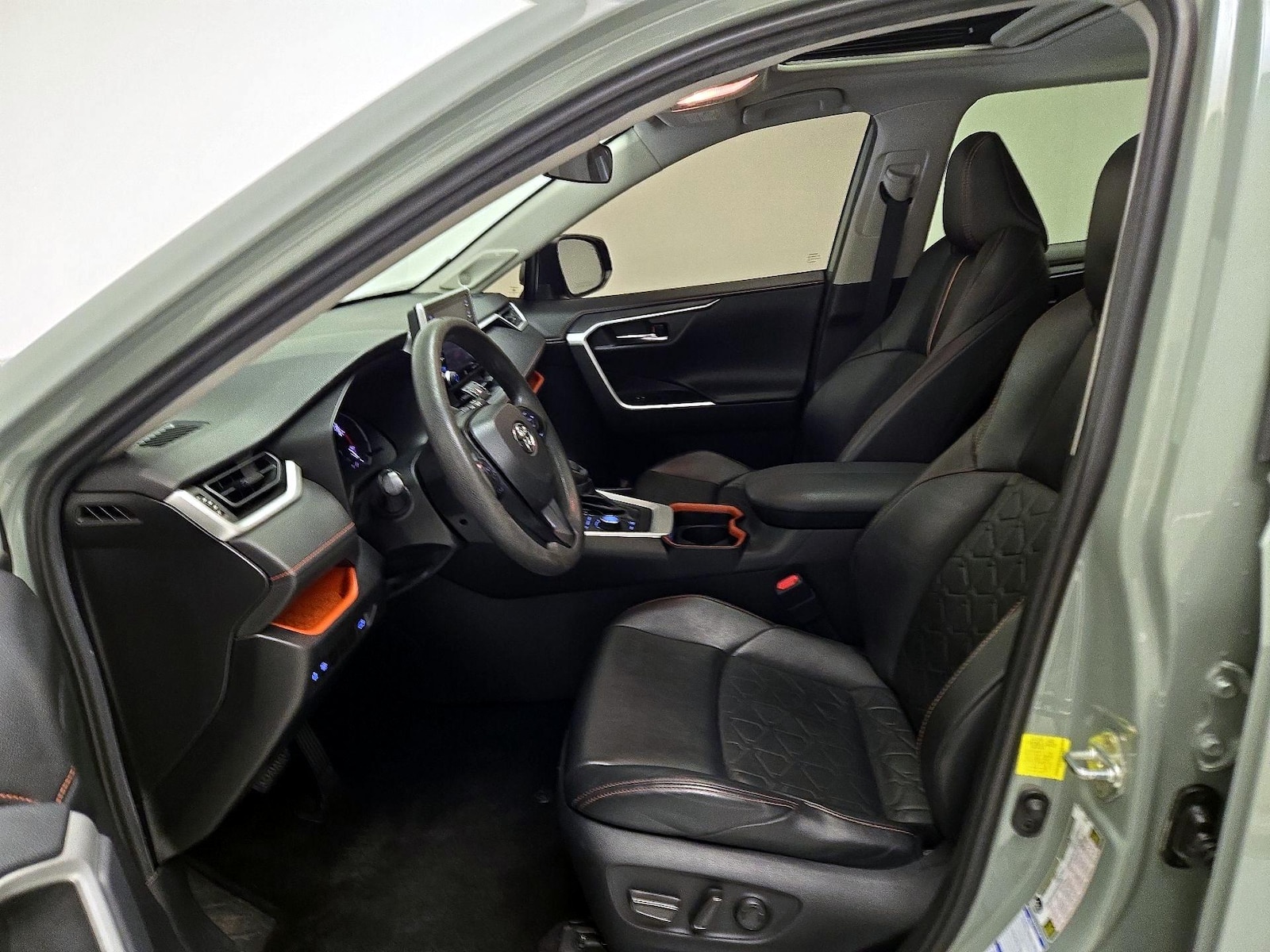 Power Seat(s) & Side Airbags