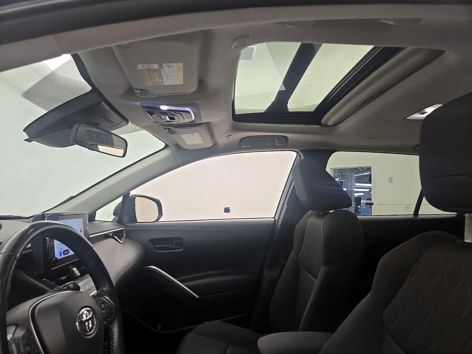 Sunroof(s) & Overhead Airbags
