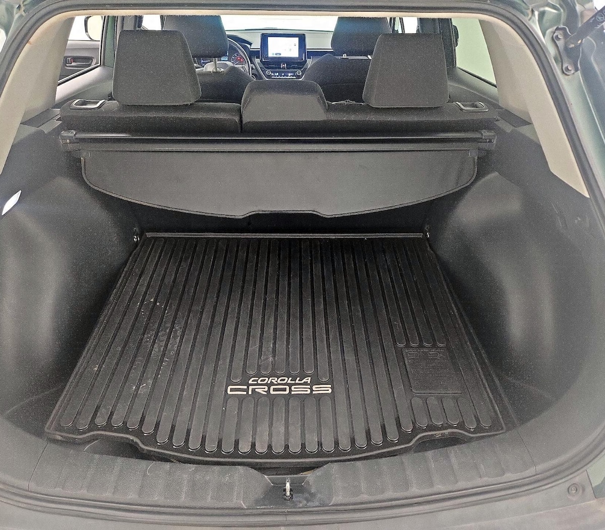Trunk/Cargo (Seats Up)