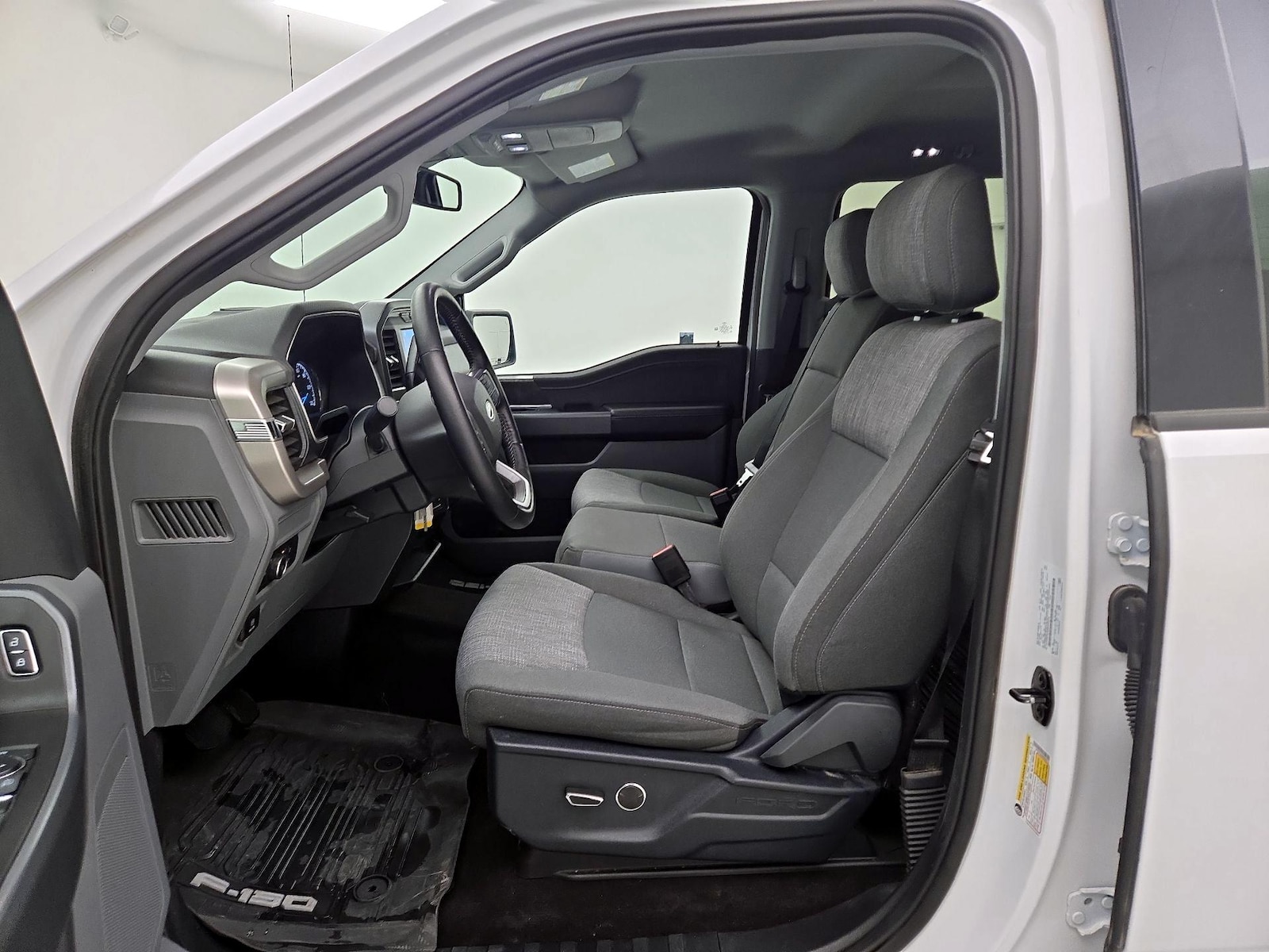 Power Seat(s) & Side Airbags