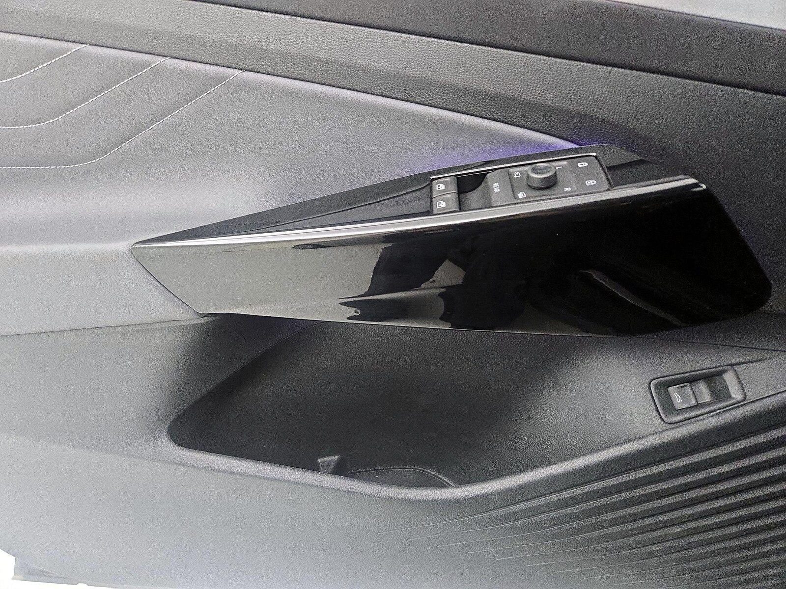 2023 Volkswagen ID.4 PRO S PLUS - Photo 13