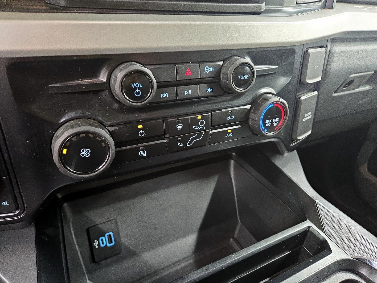 2025 Ford F-250 Super Duty XLT - Photo 17
