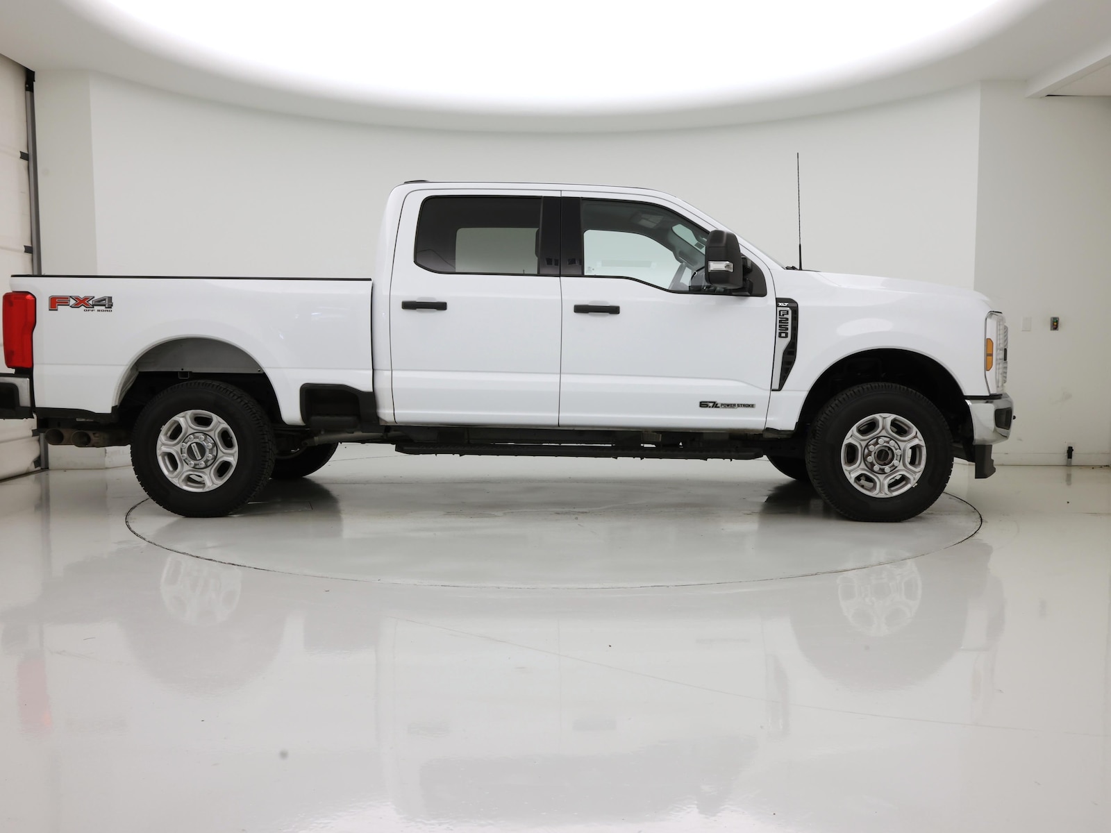 2025 Ford F-250 Super Duty XLT - Photo 8