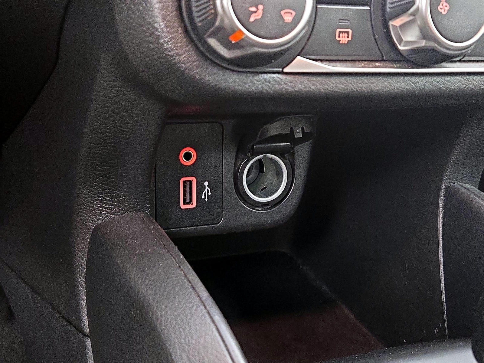 2025 Nissan Versa Sedan S - Photo 19