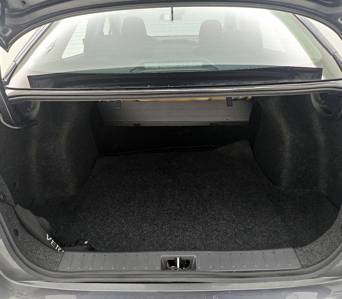 Trunk/Cargo (Seats Up)