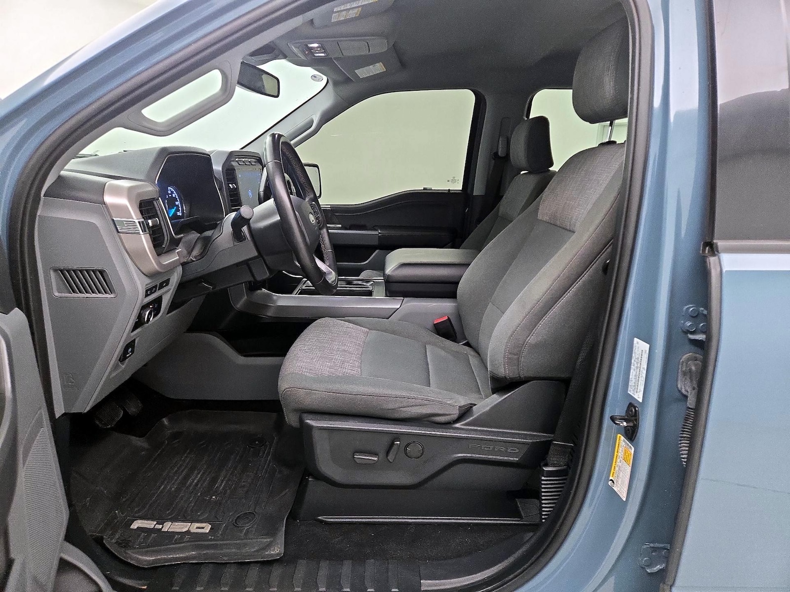 Power Seat(s) & Side Airbags