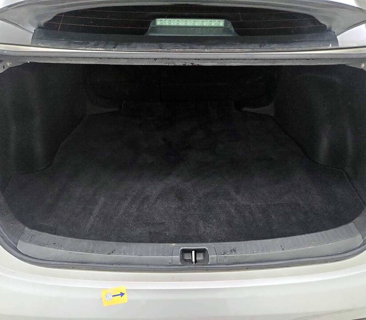 Trunk/Cargo (Seats Up)