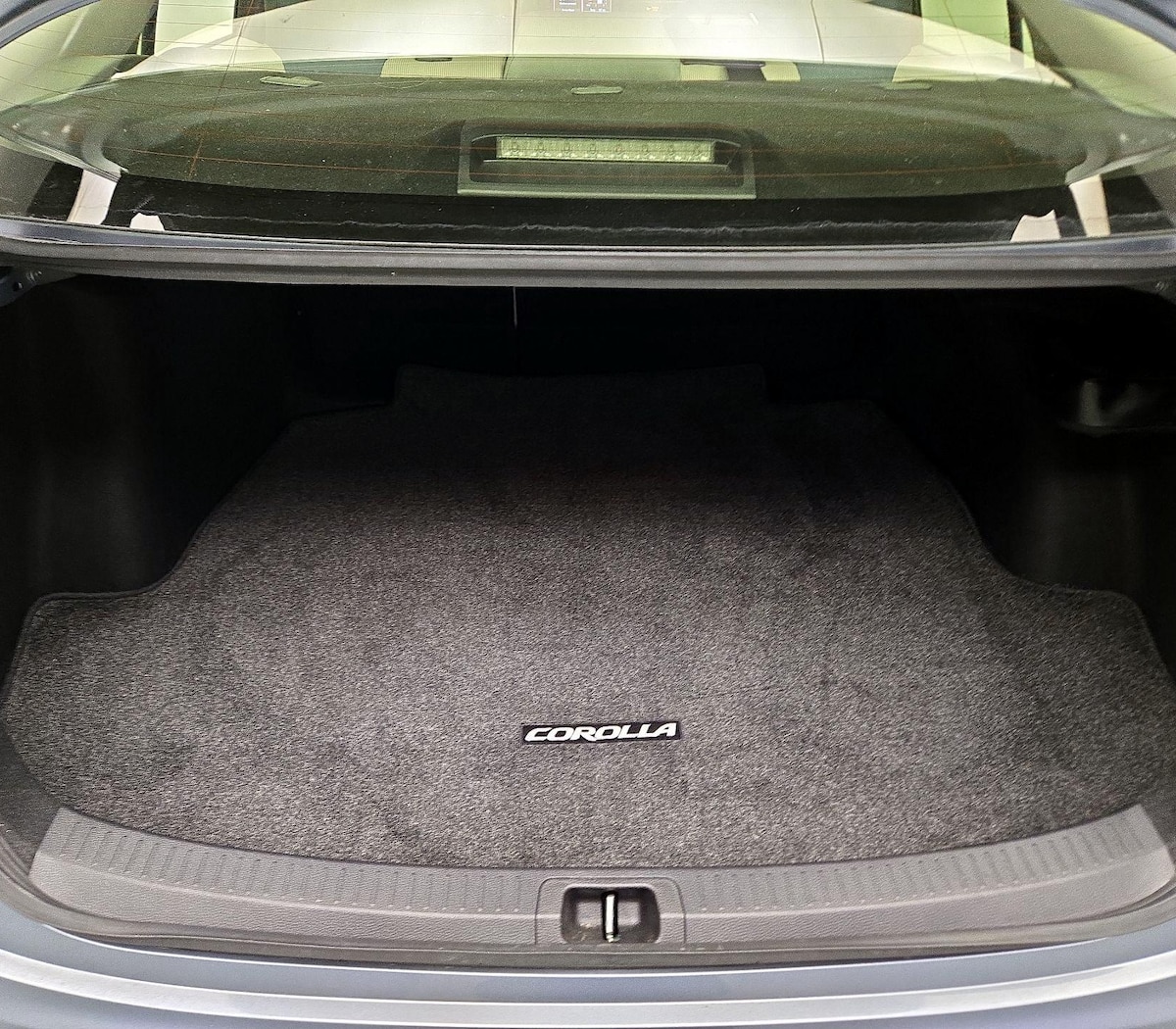 Trunk/Cargo (Seats Up)