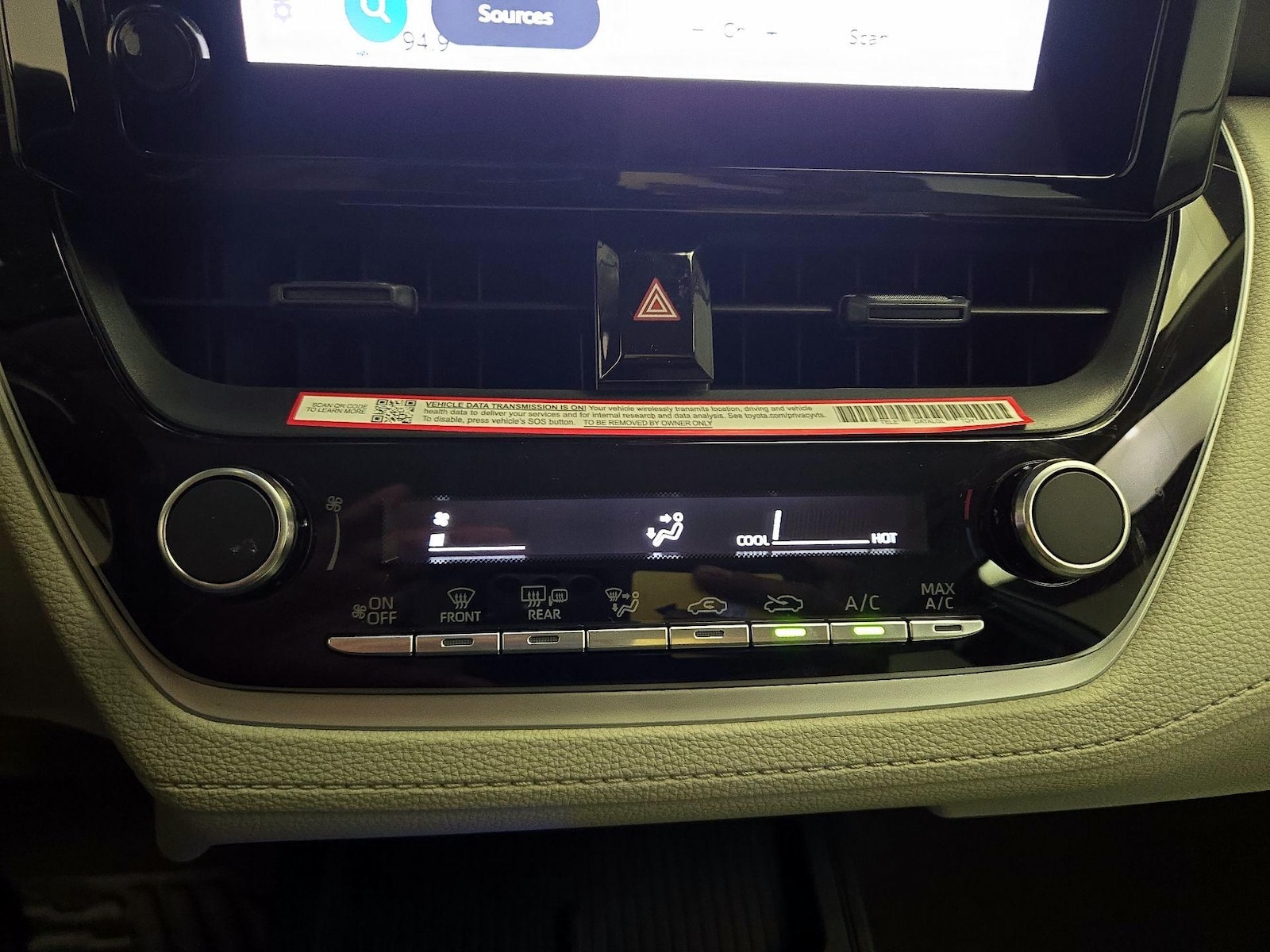 2026 Toyota Corolla Cross L - Photo 17