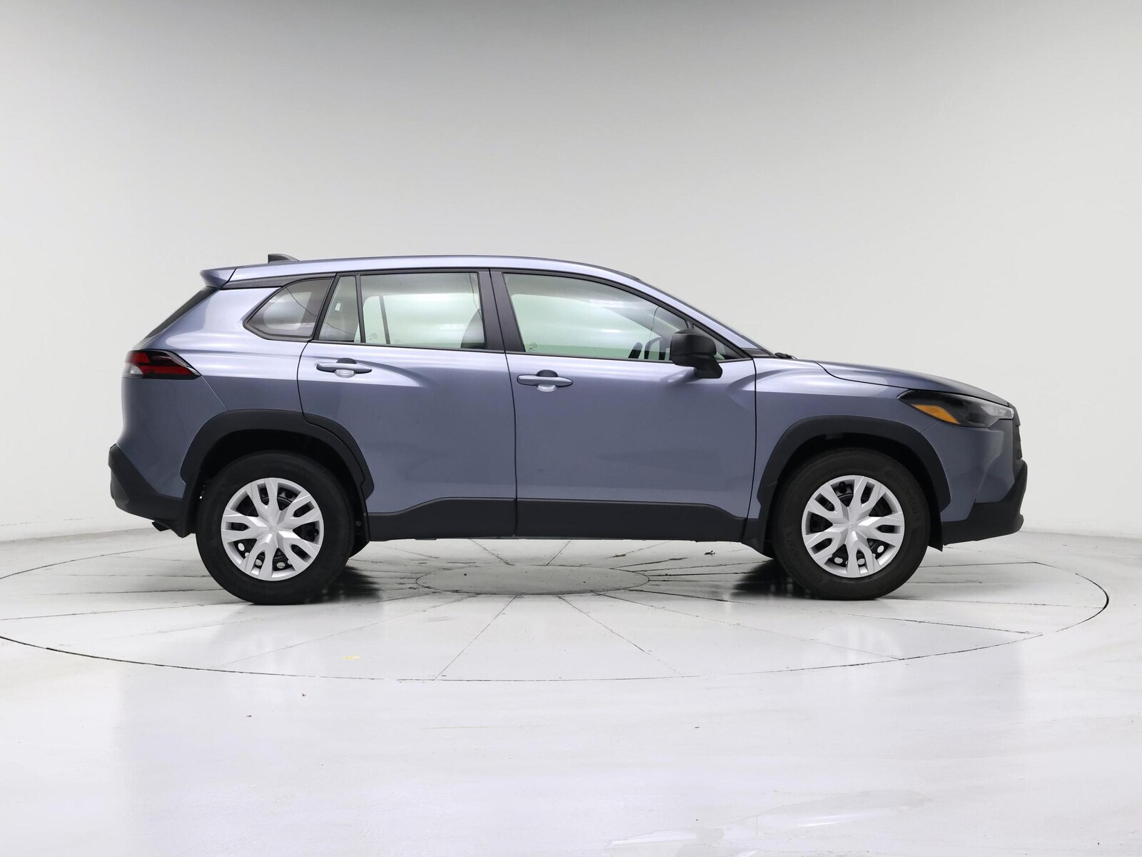 2026 Toyota Corolla Cross L - Photo 8