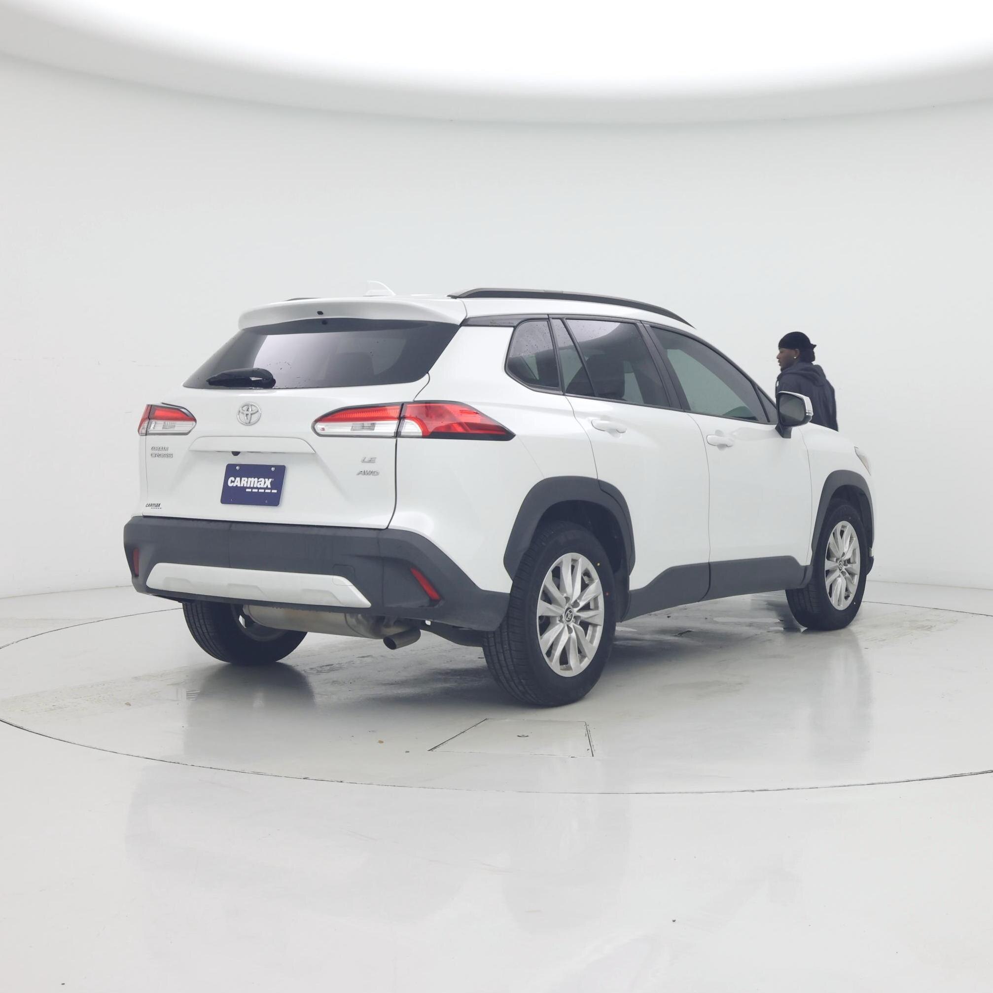 Thumbnail: 2022 Toyota Corolla Cross - 8