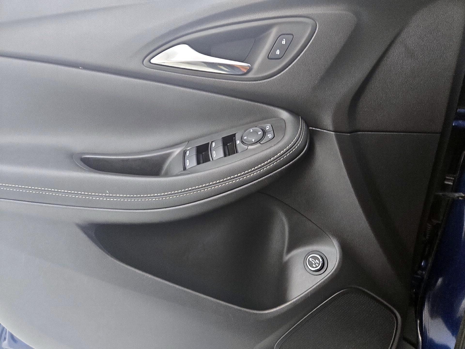 Thumbnail: 2023 Buick Encore GX - 12