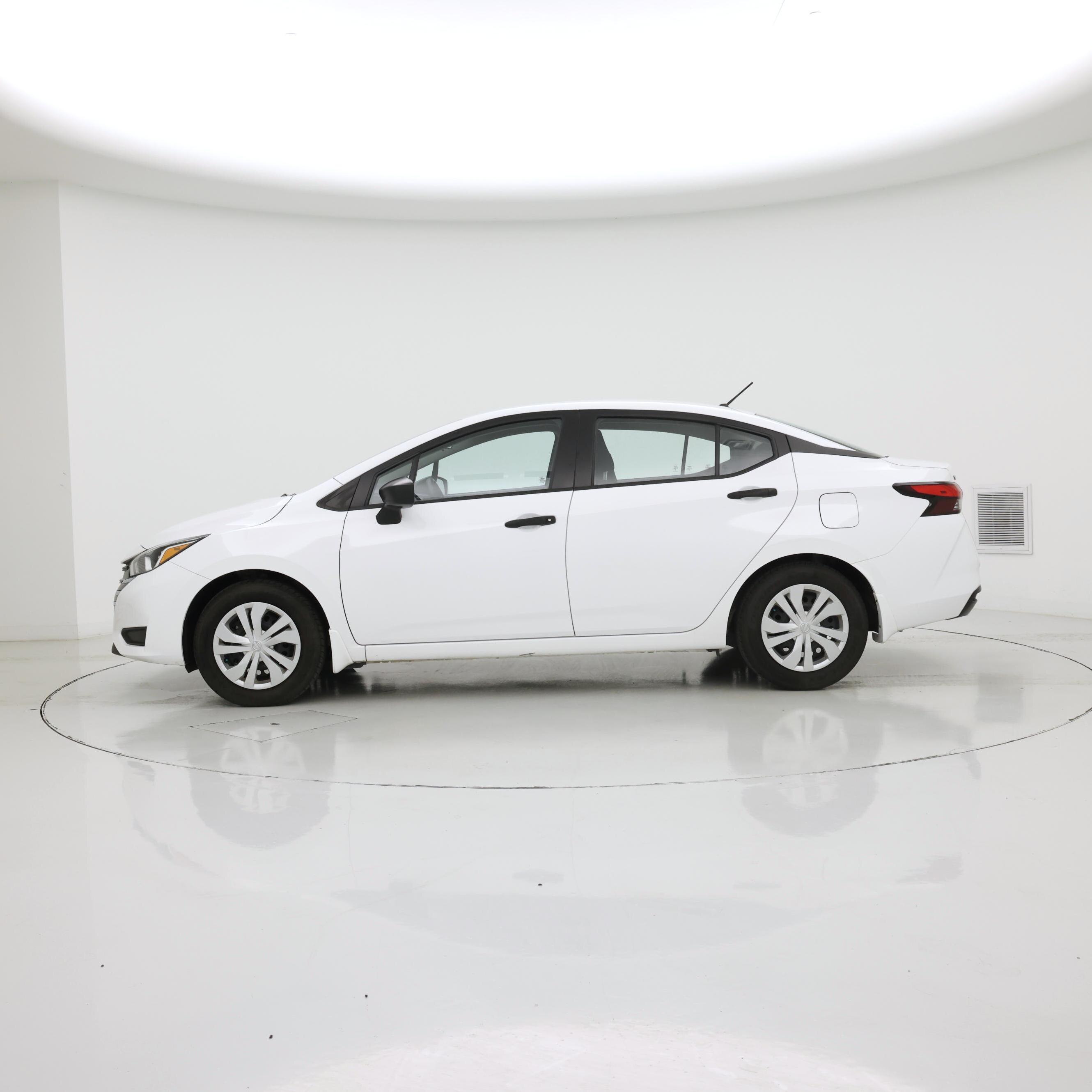 Thumbnail: 2024 Nissan Versa - 3