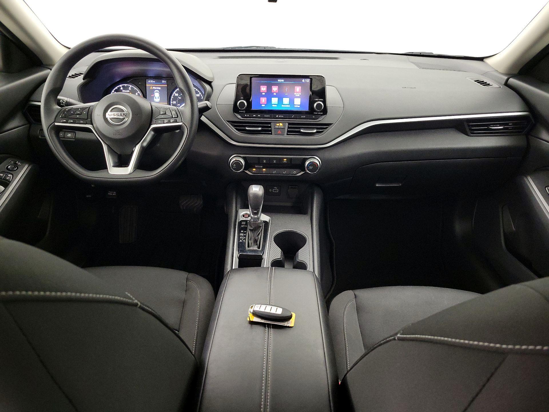 Thumbnail: 2022 Nissan Altima - 9
