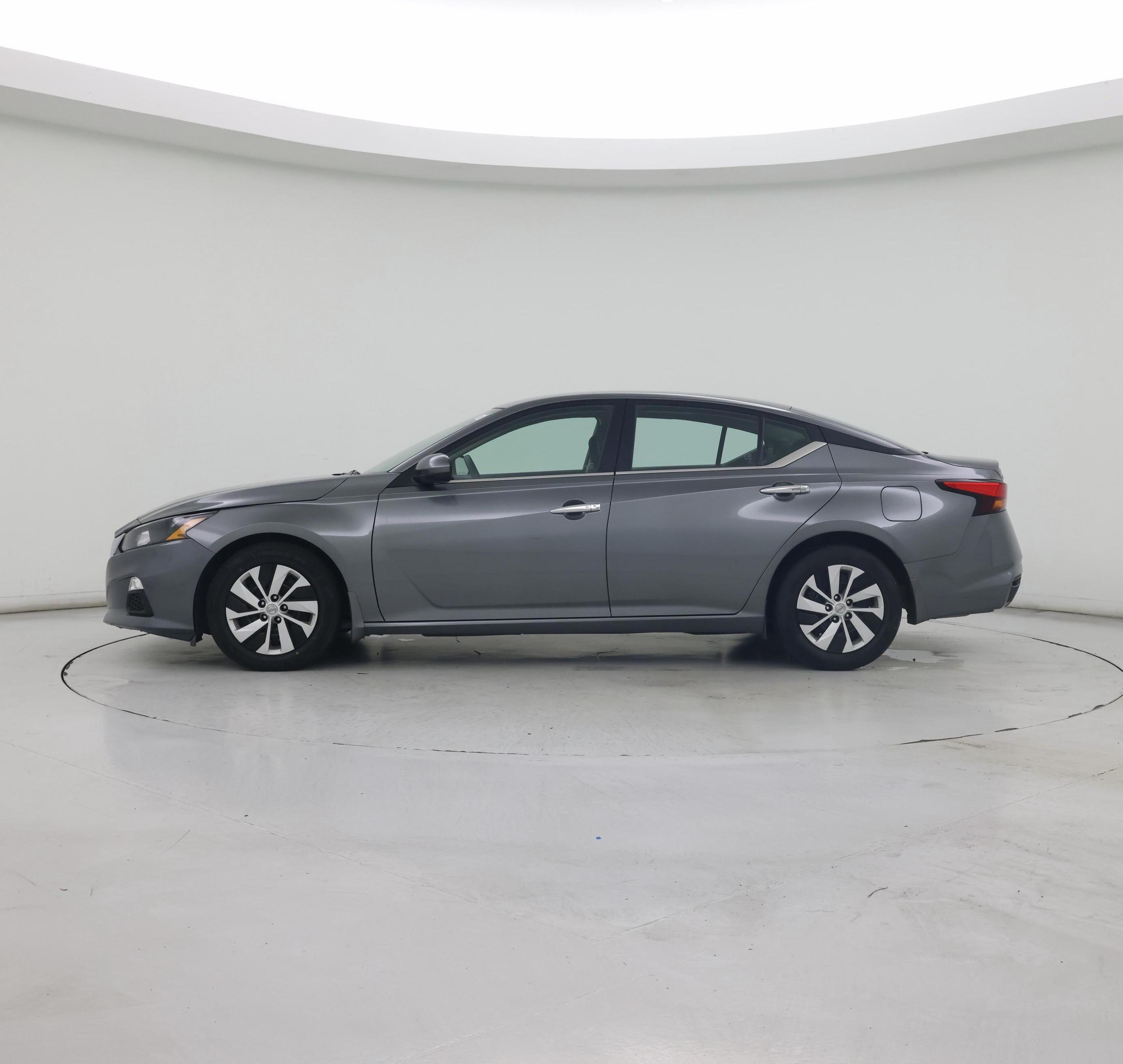 Thumbnail: 2022 Nissan Altima - 3