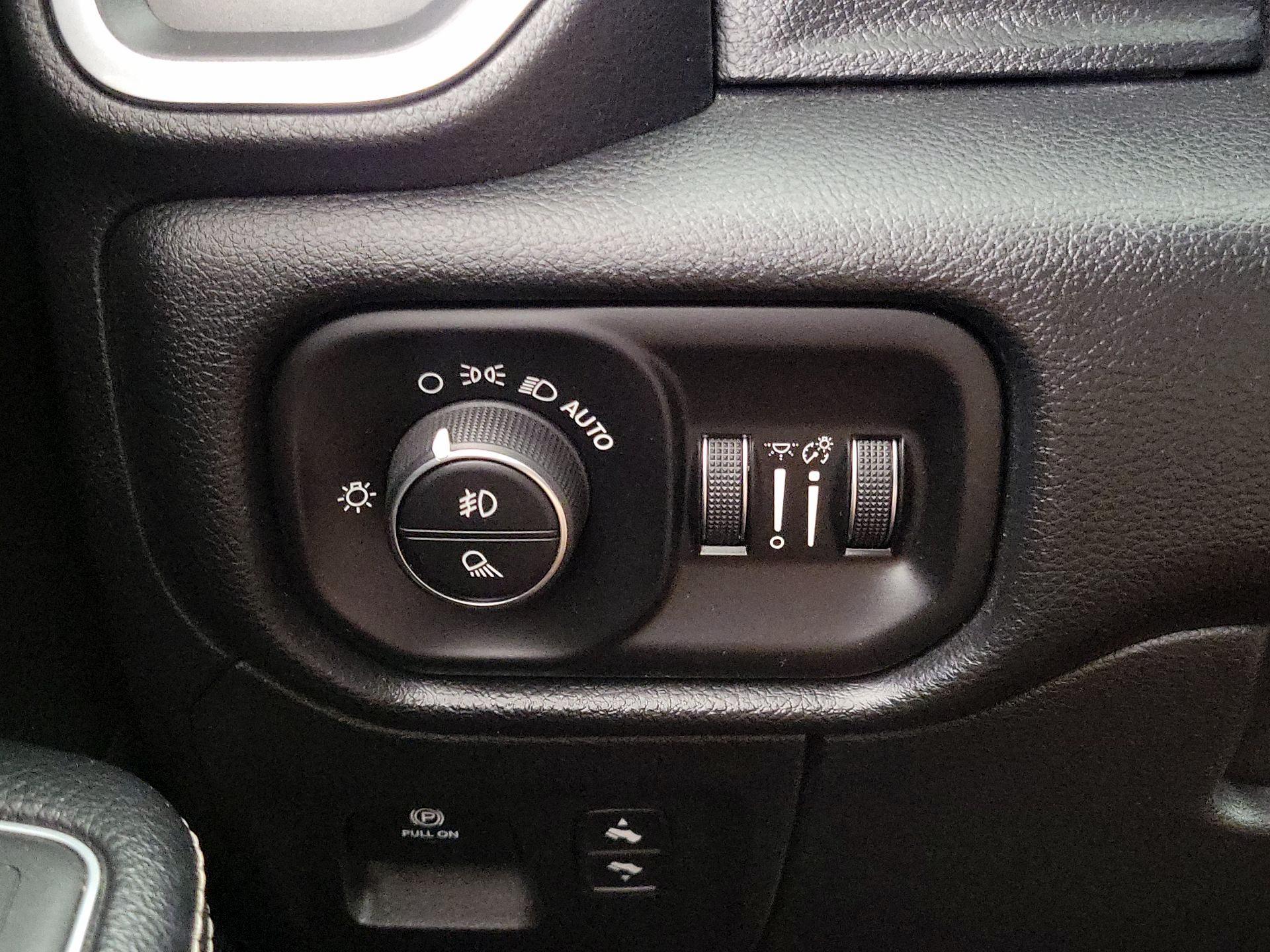 Thumbnail: 2021 RAM 1500 - 13