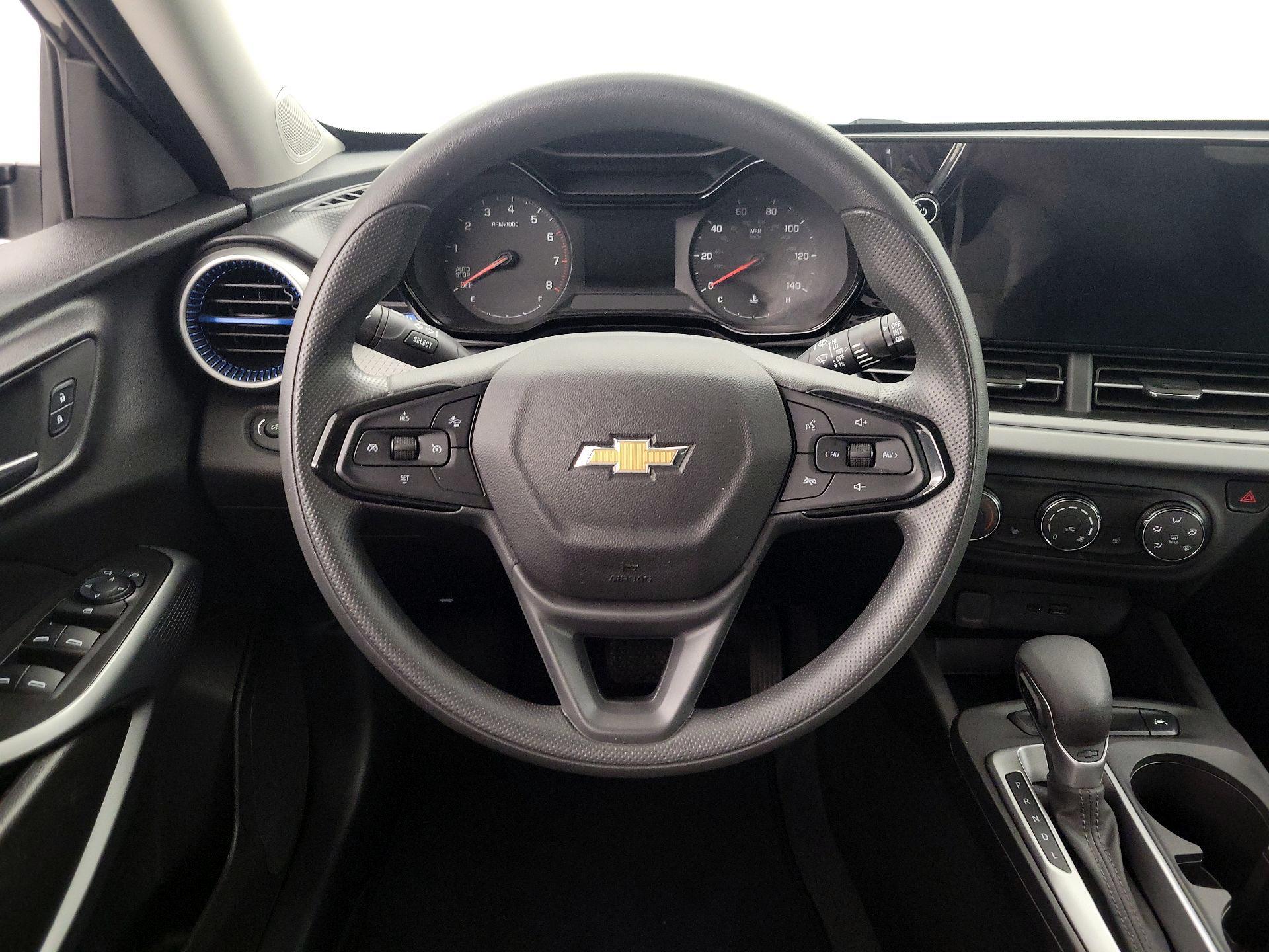 Thumbnail: 2025 Chevrolet Trax - 10