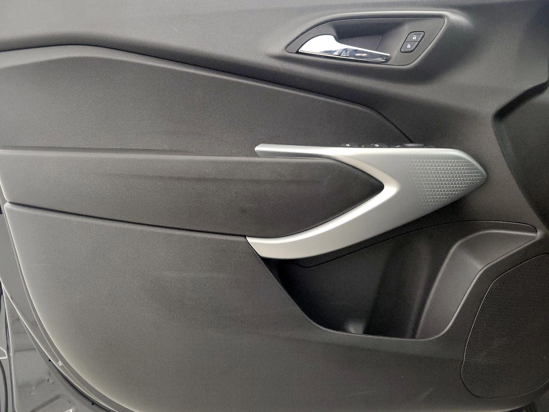 Thumbnail: 2025 Chevrolet Trax - 12