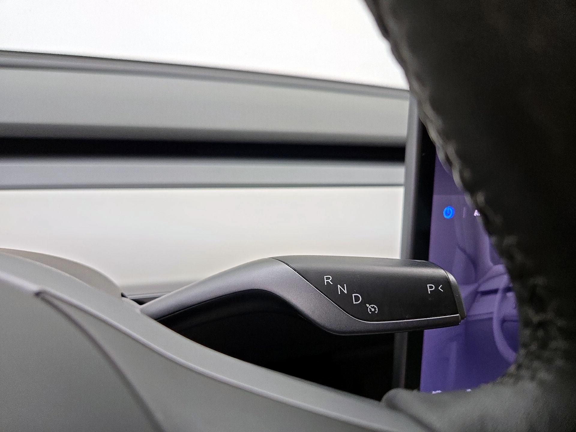 Thumbnail: 2023 Tesla Model 3 - 17
