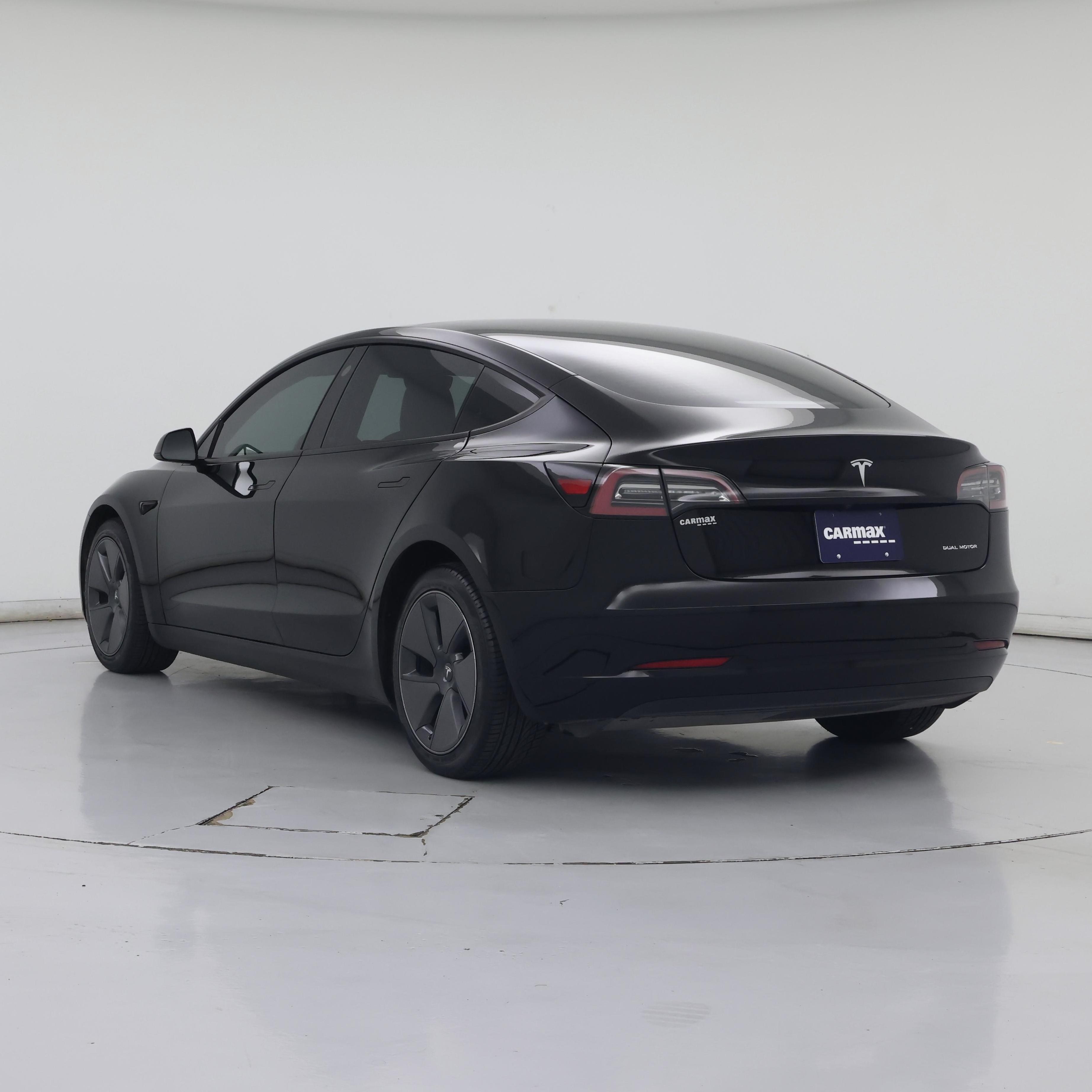 Thumbnail: 2023 Tesla Model 3 - 2