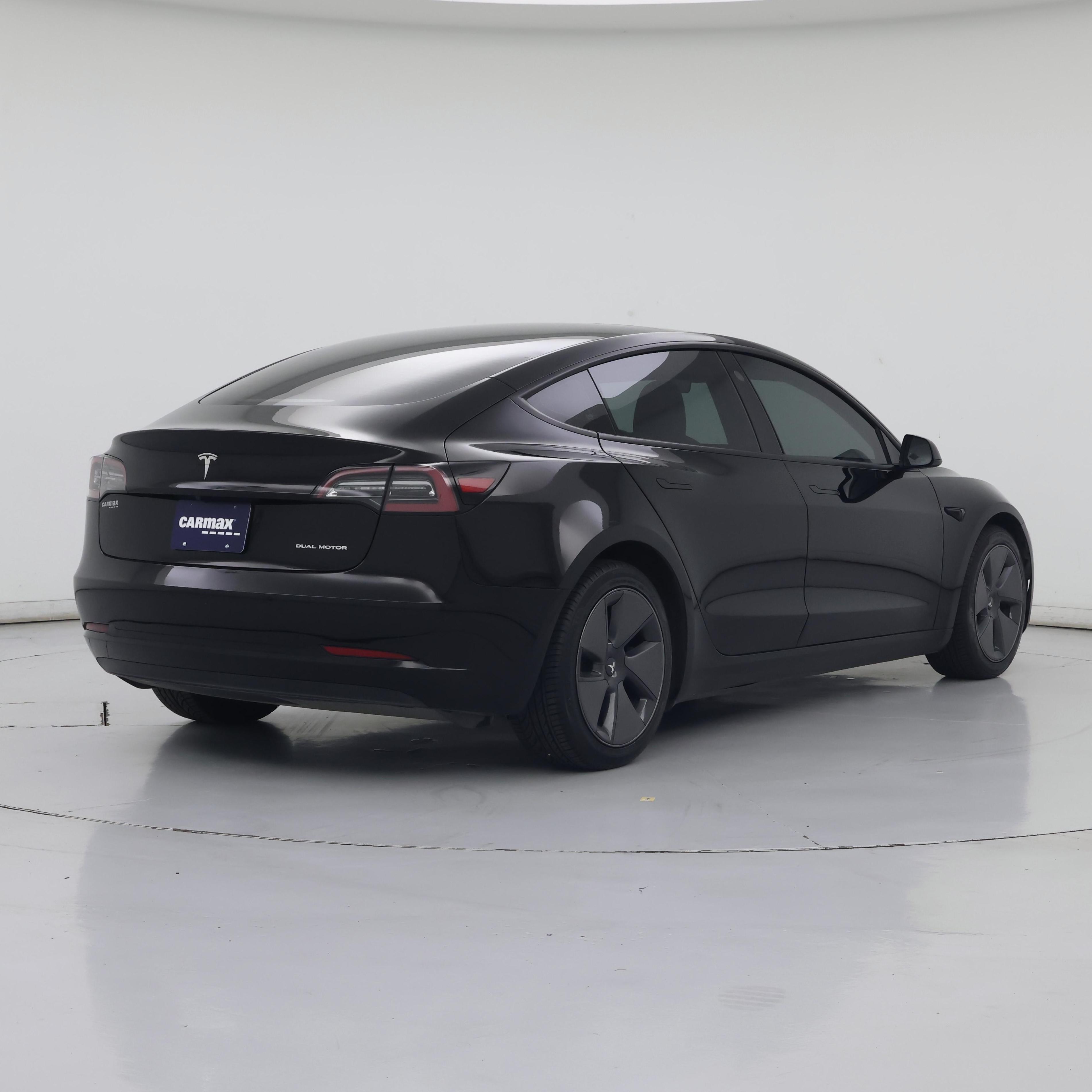 Thumbnail: 2023 Tesla Model 3 - 8