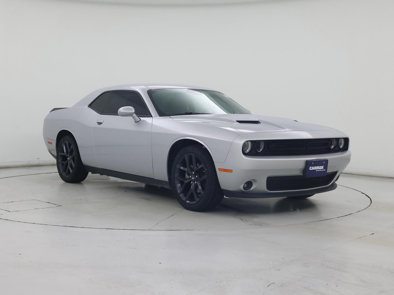 2023 Dodge Challenger SXT - Photo 2