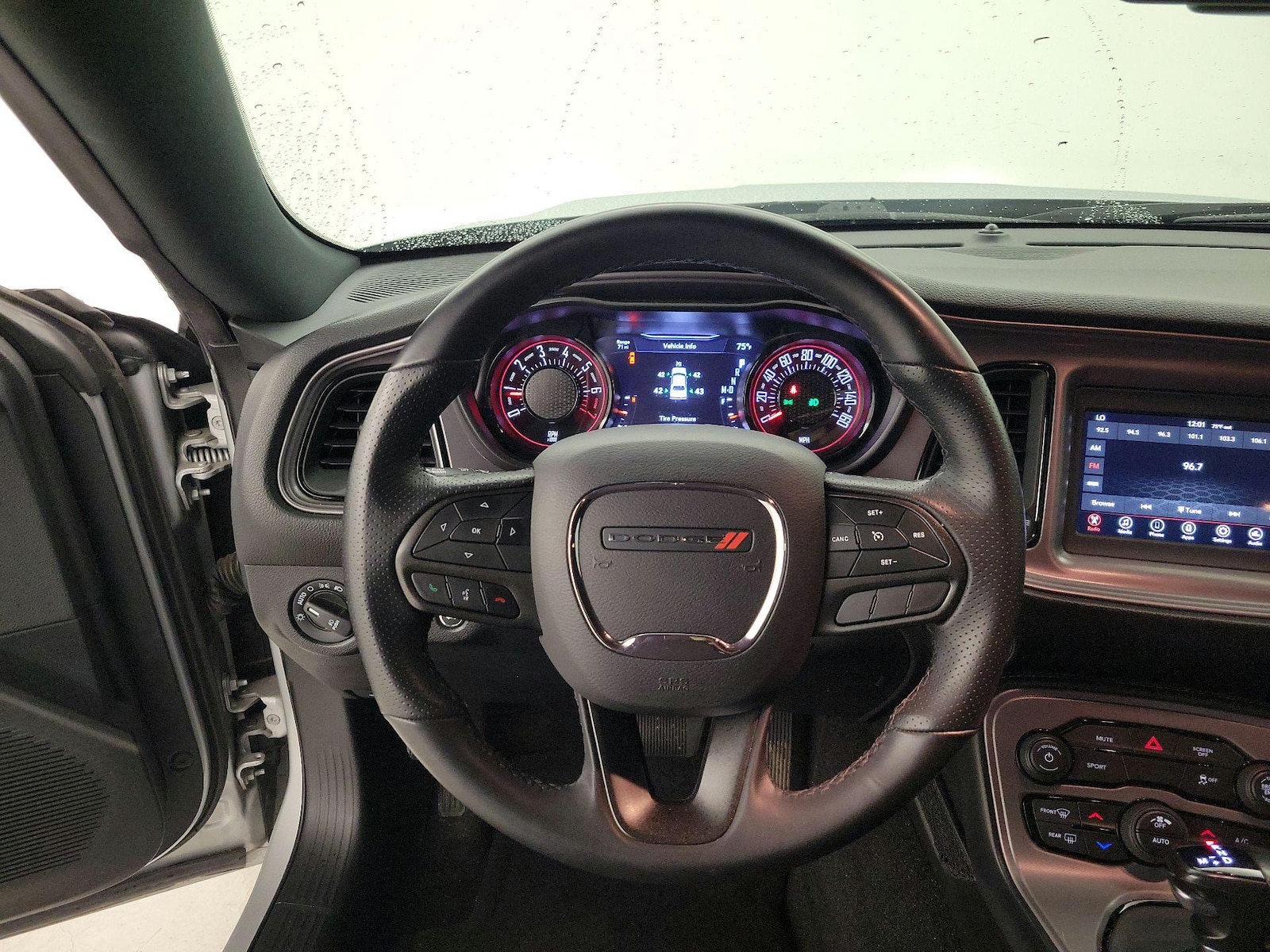 2023 Dodge Challenger SXT - Photo 11